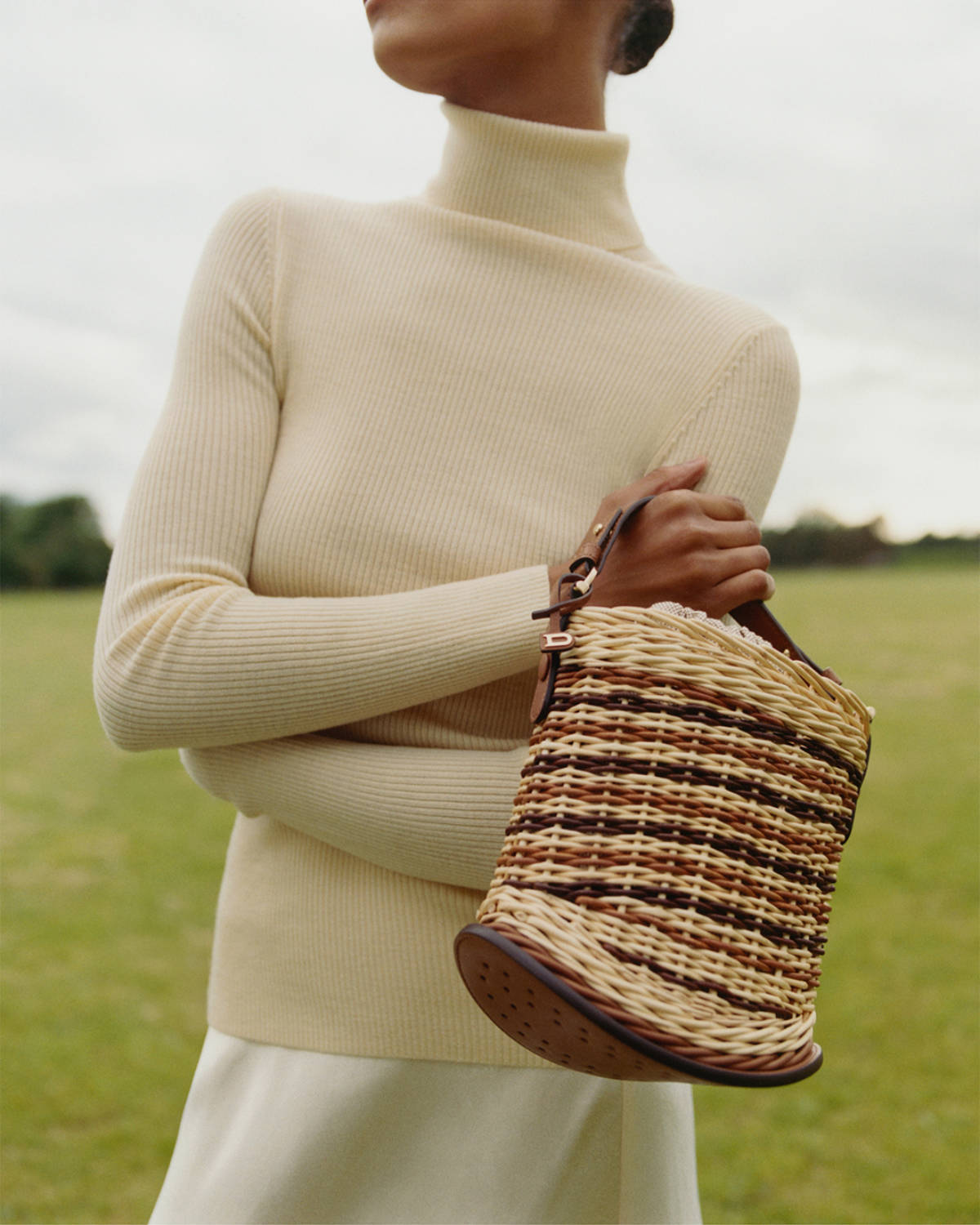 Echoes Of A New Breeze: Delvaux Presents Its New Le Pin Swing XL Bag