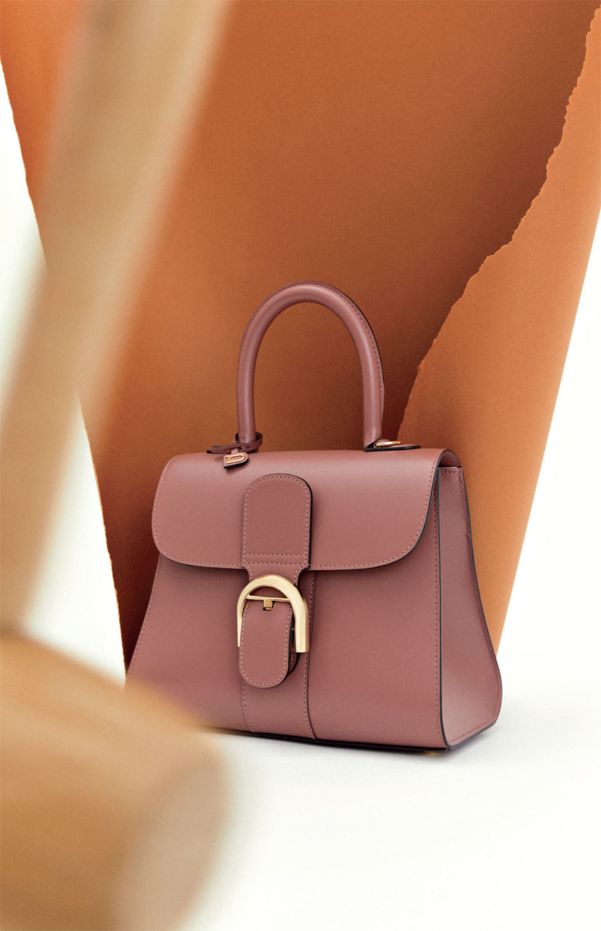 Delvaux Presents Its New SS22 Bag Collection