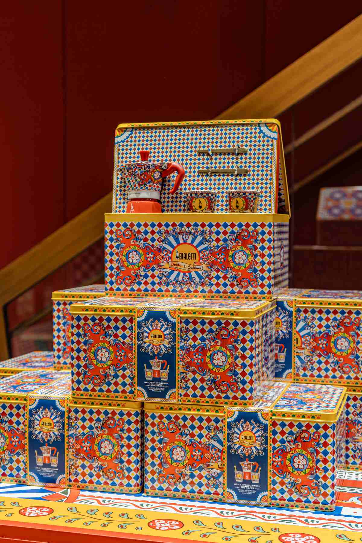 Dolce&Gabbana Holiday Market 2025: A Global Celebration Of Italian Elegance