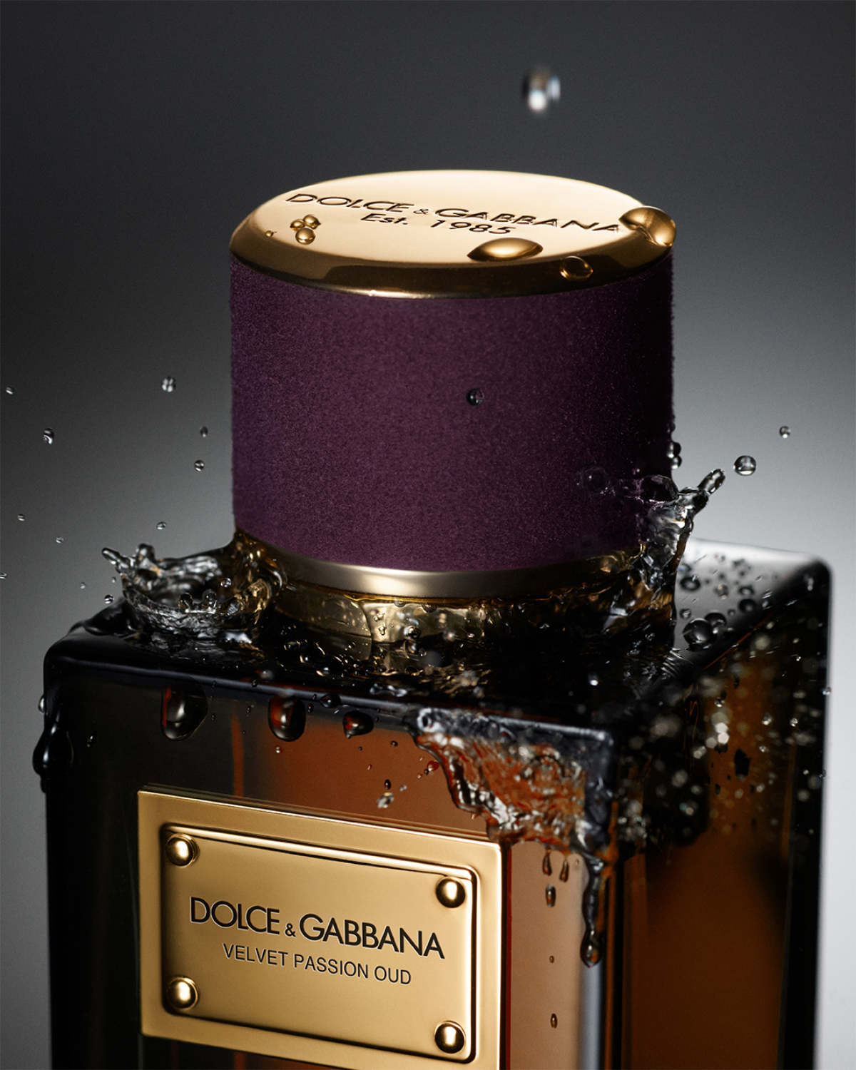 Dolce&Gabbana Introduces Velvet Honey Santal & Velvet Passion Oud