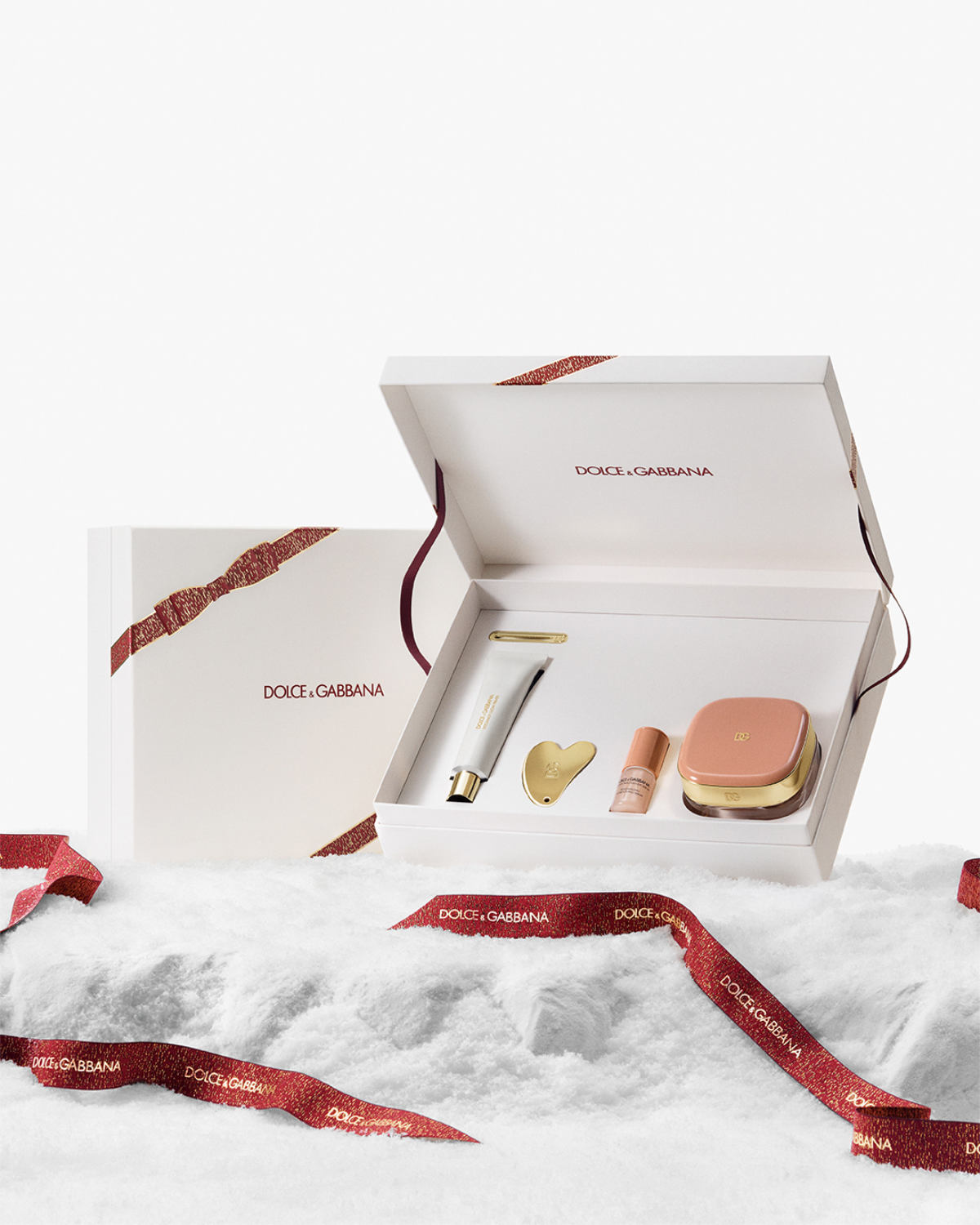 Where Wonder Begins — Dolce&Gabbana’s Enchanting Holiday Art Of Gifting