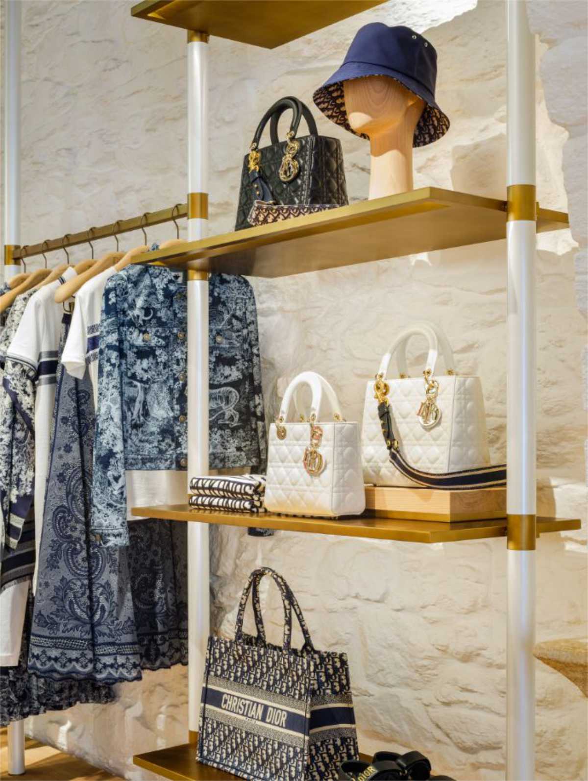 Discover the Dior Boutique in Mykonos