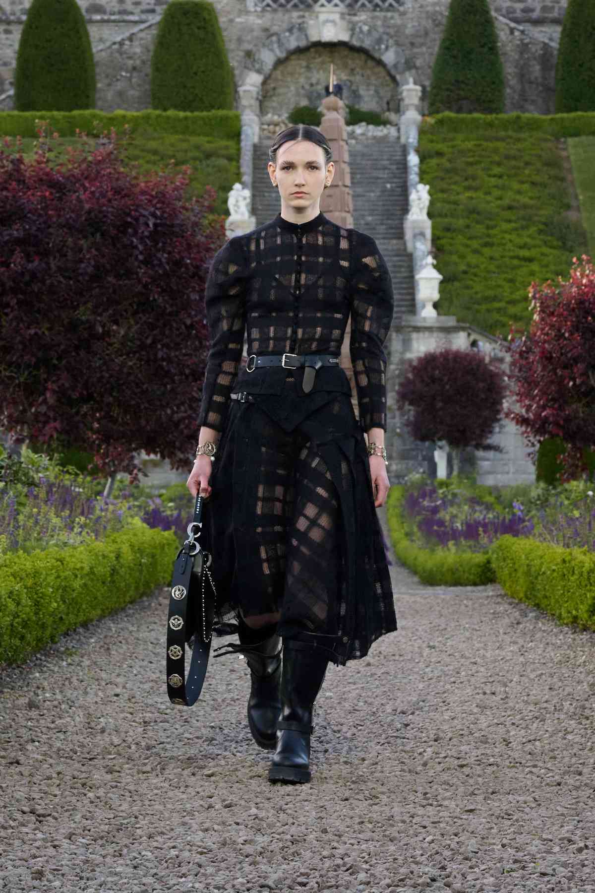 Dior Presents Its New Cruise 2025 Womenswear Collection