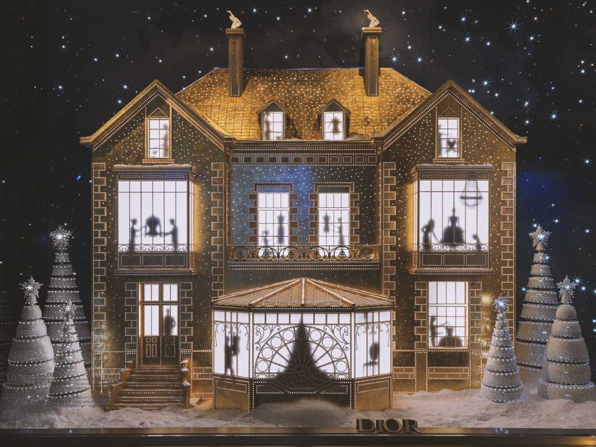 Dior Unveils A Dazzling Holiday Dreamscape At The Iconic 30 Montaigne