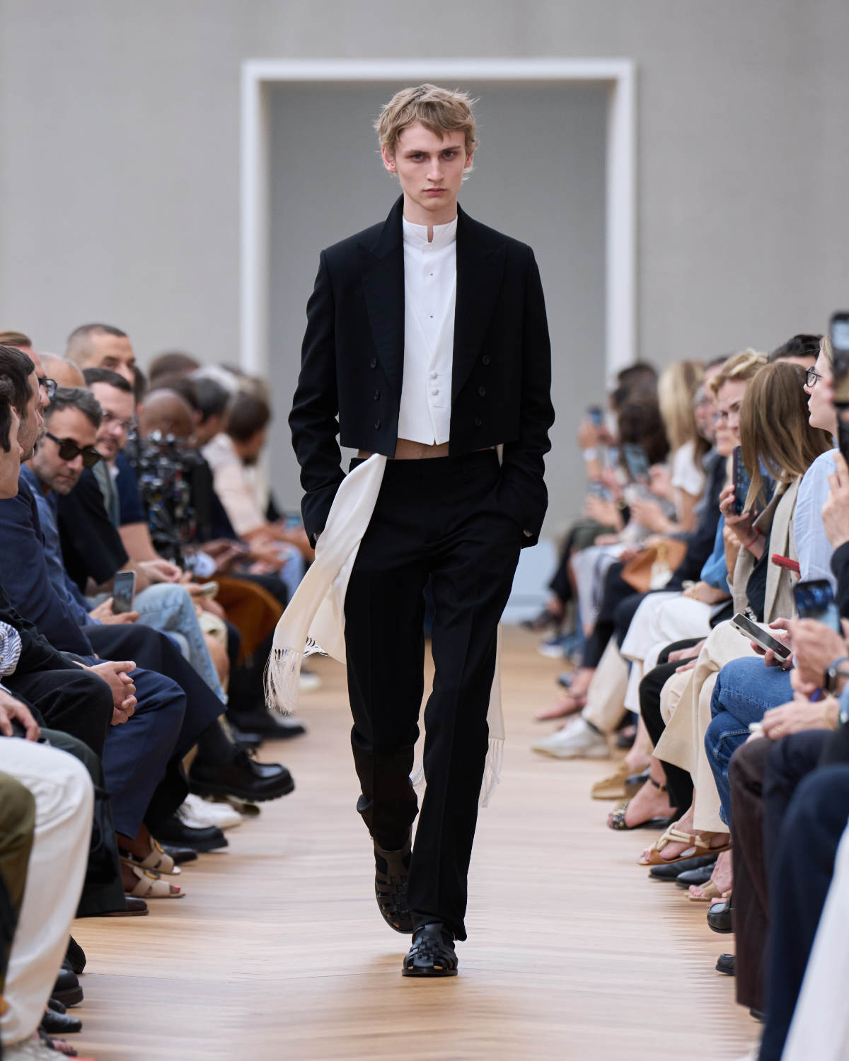 Dior Presents Its New Summer 2026 Menswear Collection
