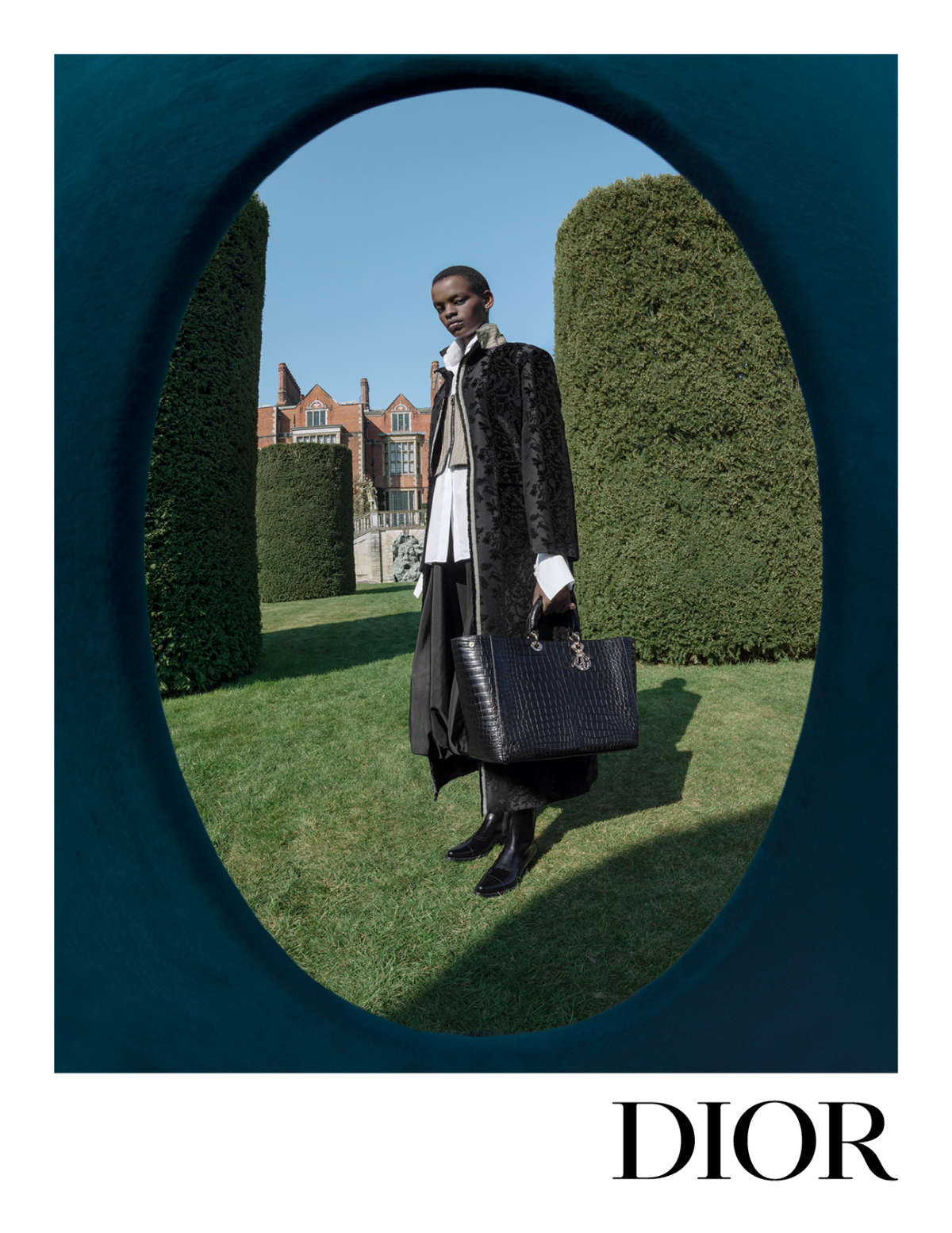 Dior Unveils Its New Women Autumn Winter 2025-2026 Campaign