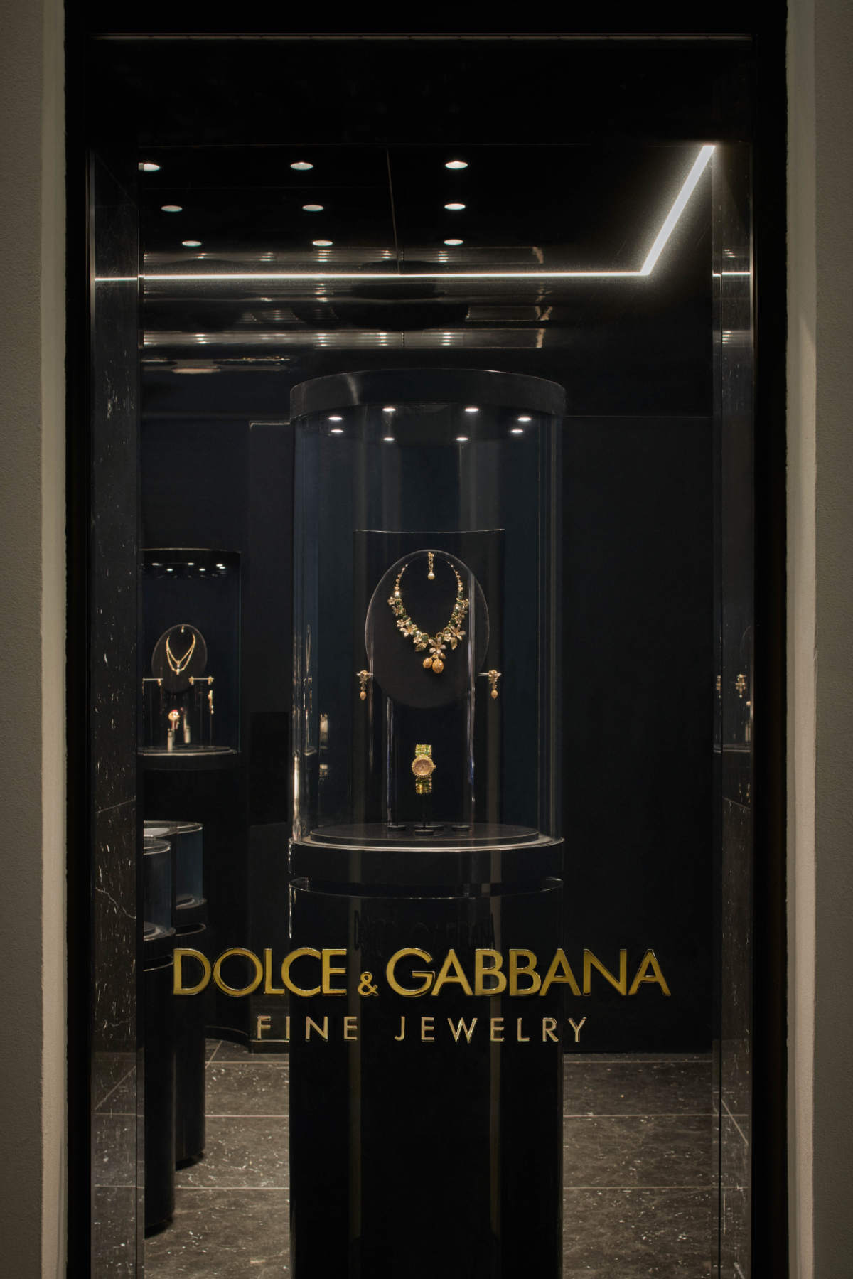 Dolce&Gabbana Opened Their World’s First Boutique Exclusively Dedicated To Fine Jewelry And Watches