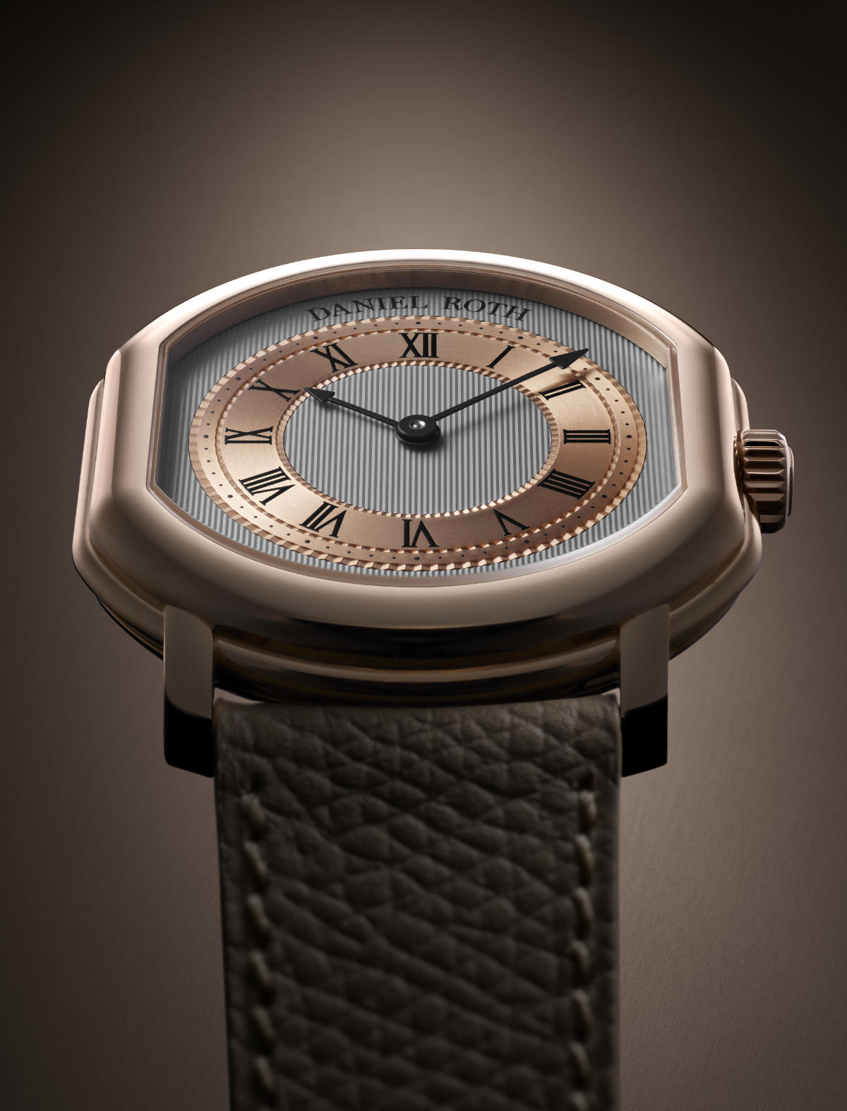 Daniel Roth Presents Its New Extra Plat Rose Gold Watch
