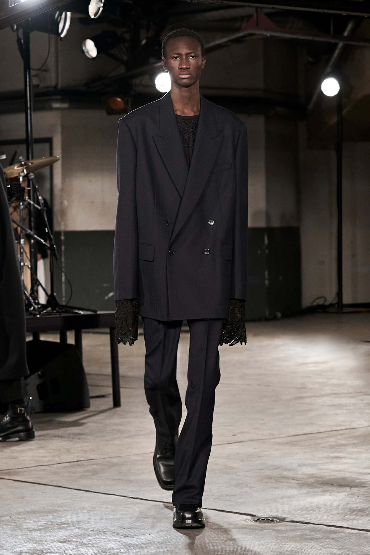 Dries Van Noten Presents His New Menswear Autumn/Winter 23/24 Collection