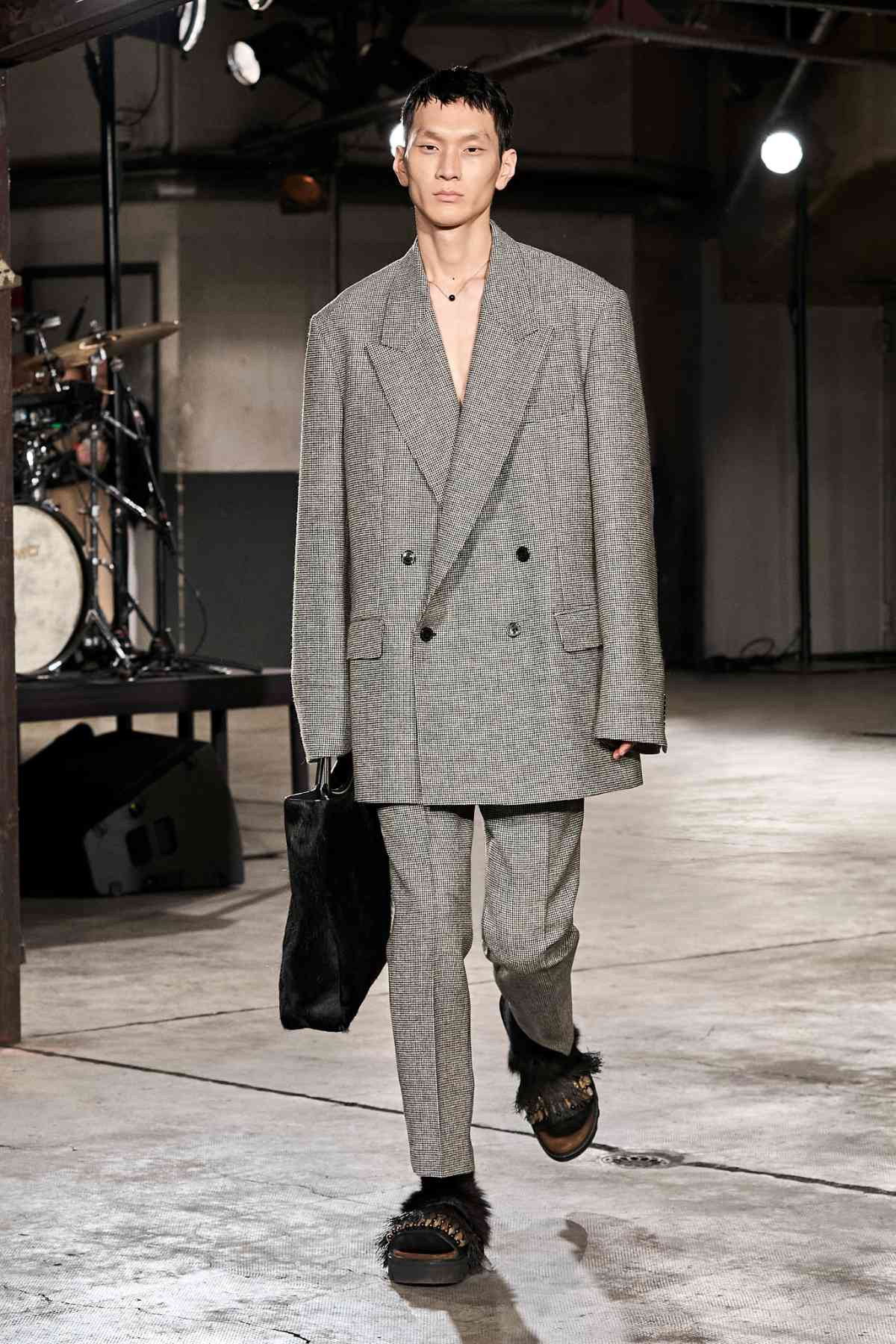 Dries Van Noten Presents His New Menswear Autumn/Winter 23/24 Collection