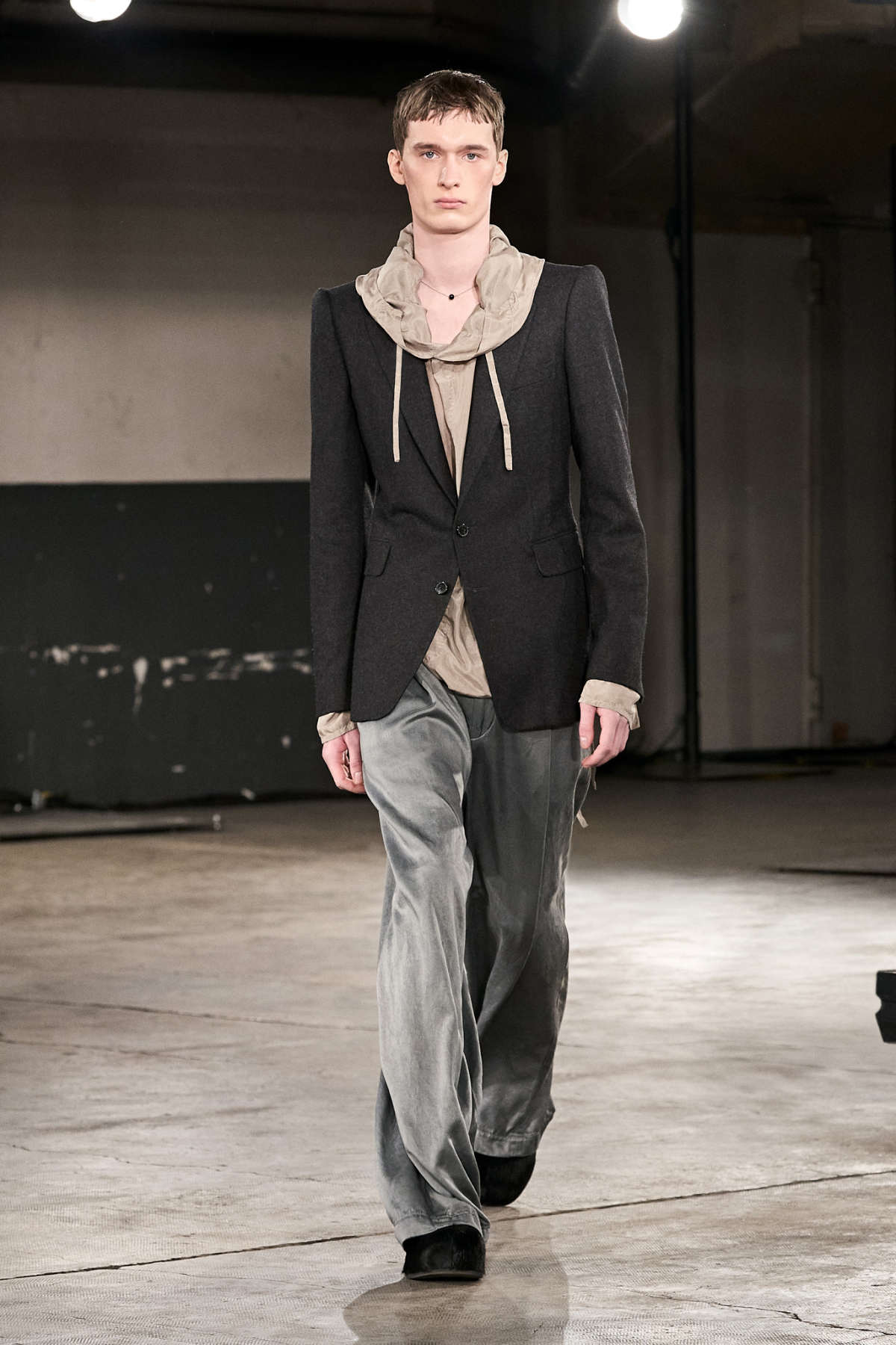 Dries Van Noten Presents His New Menswear Autumn/Winter 23/24 Collection