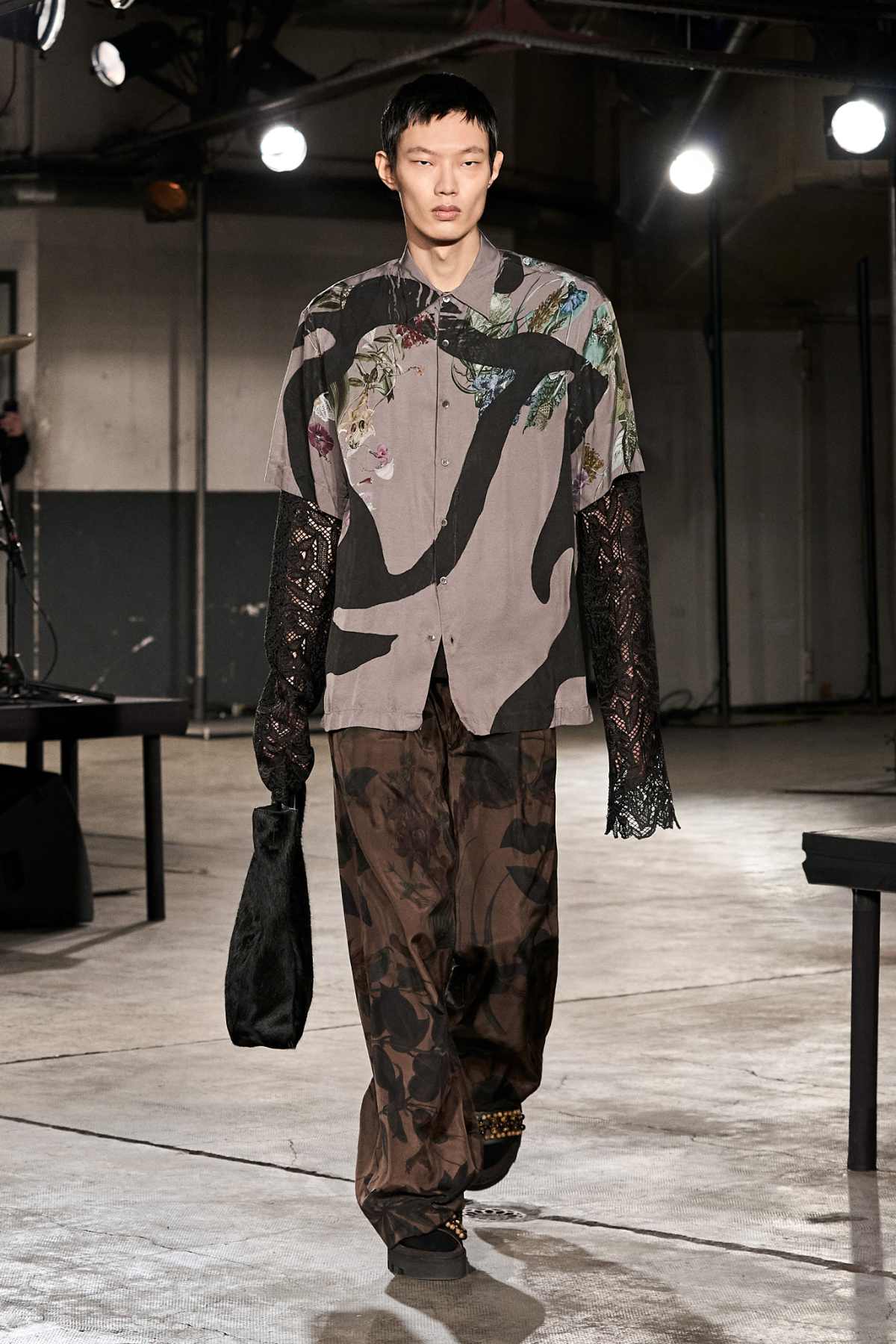 Dries Van Noten Presents His New Menswear Autumn/Winter 23/24 Collection