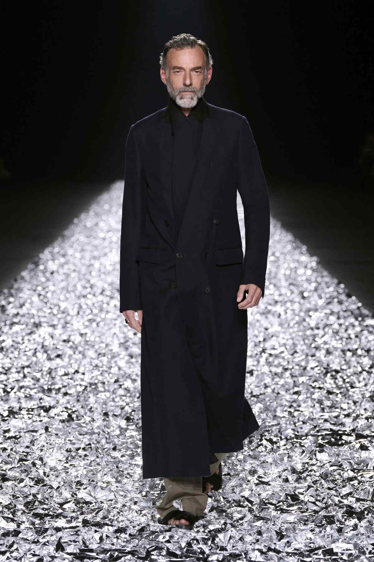 Dries Van Noten Presents Its New Spring Summer 2025 Men’s Collection