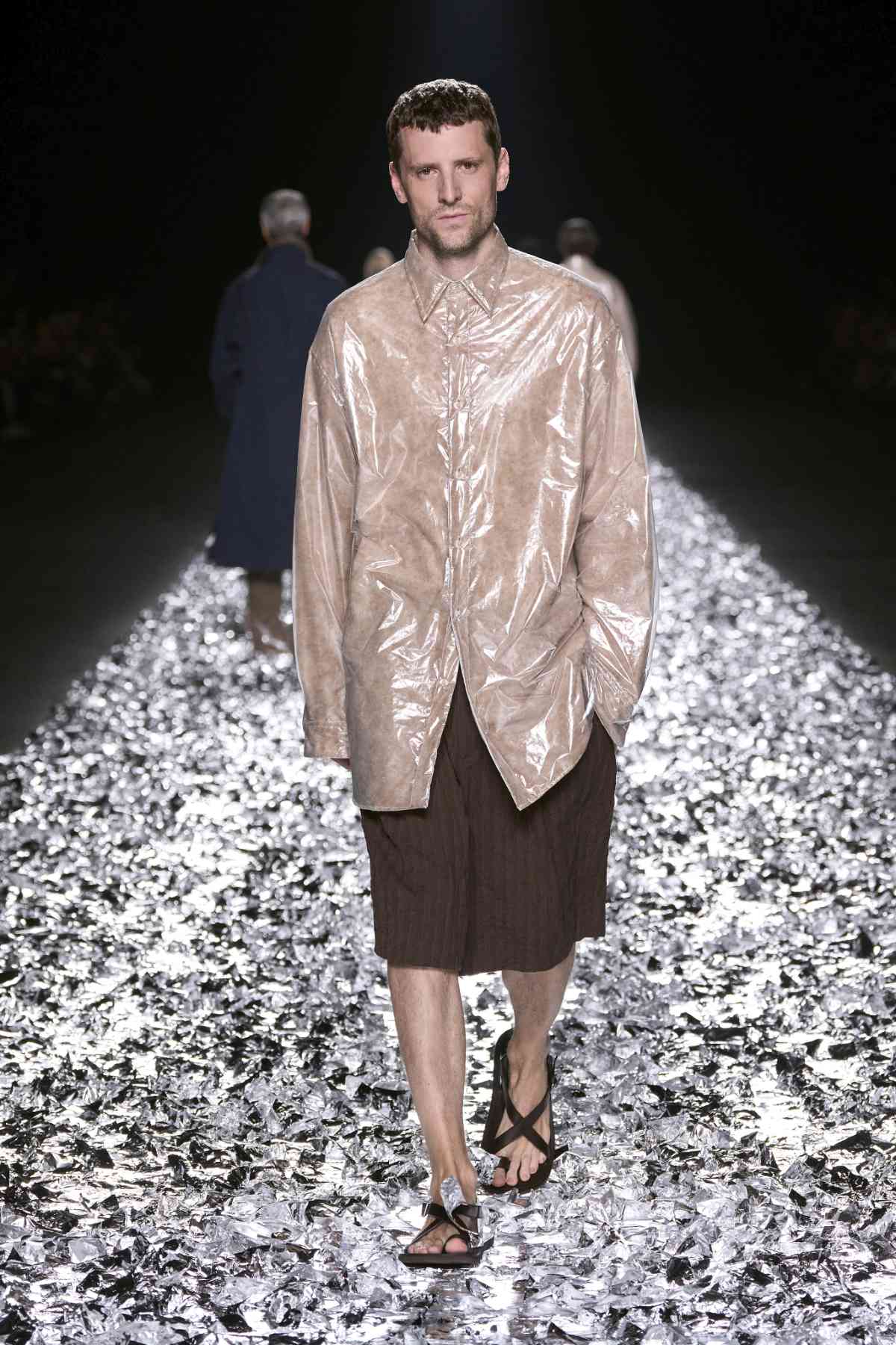 Dries Van Noten Presents Its New Spring Summer 2025 Men’s Collection