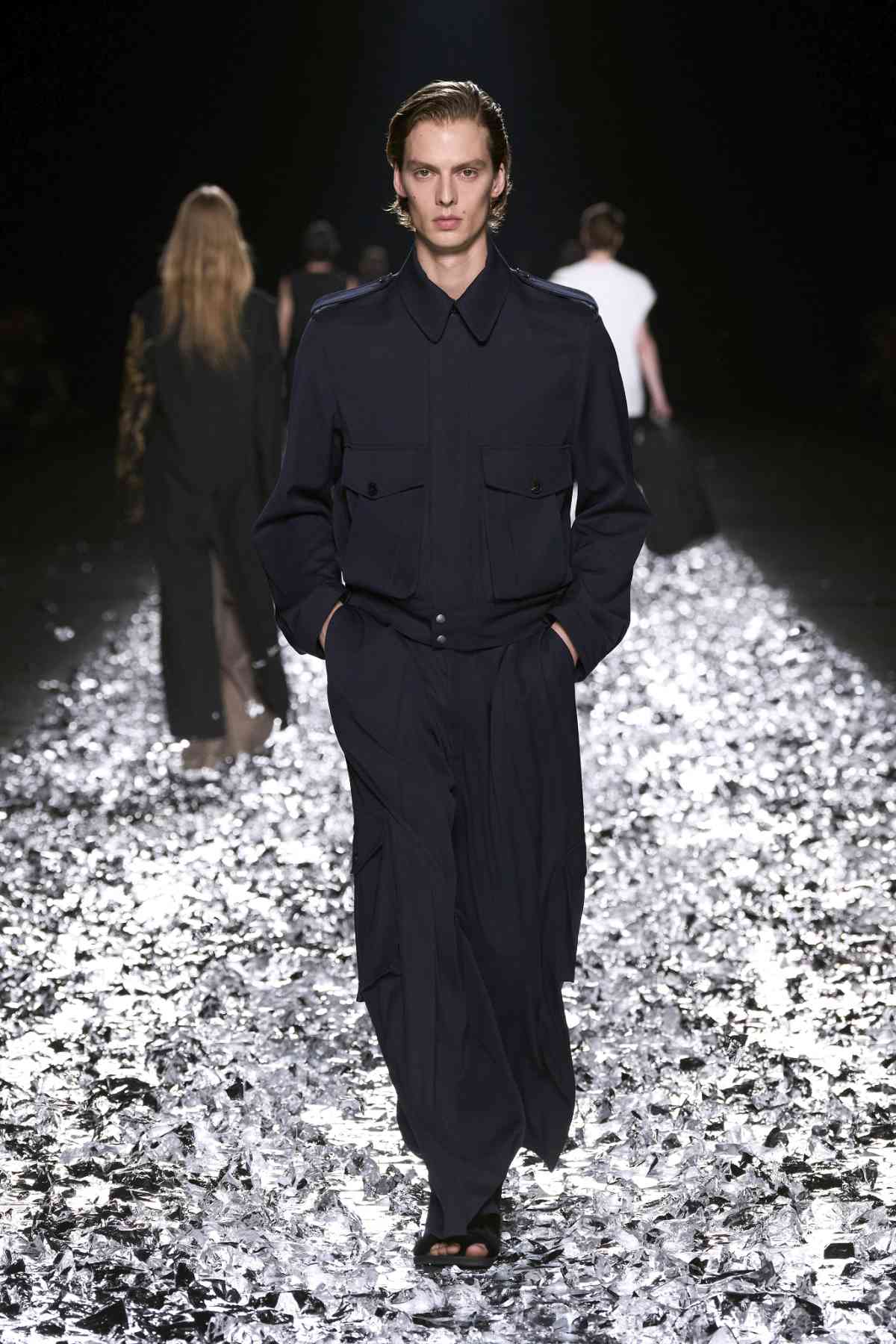 Dries Van Noten Presents Its New Spring Summer 2025 Men’s Collection