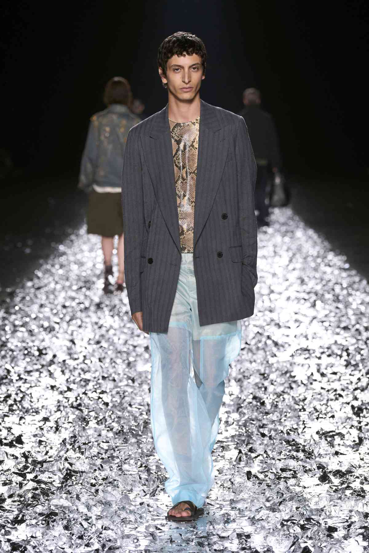 Dries Van Noten Presents Its New Spring Summer 2025 Men’s Collection