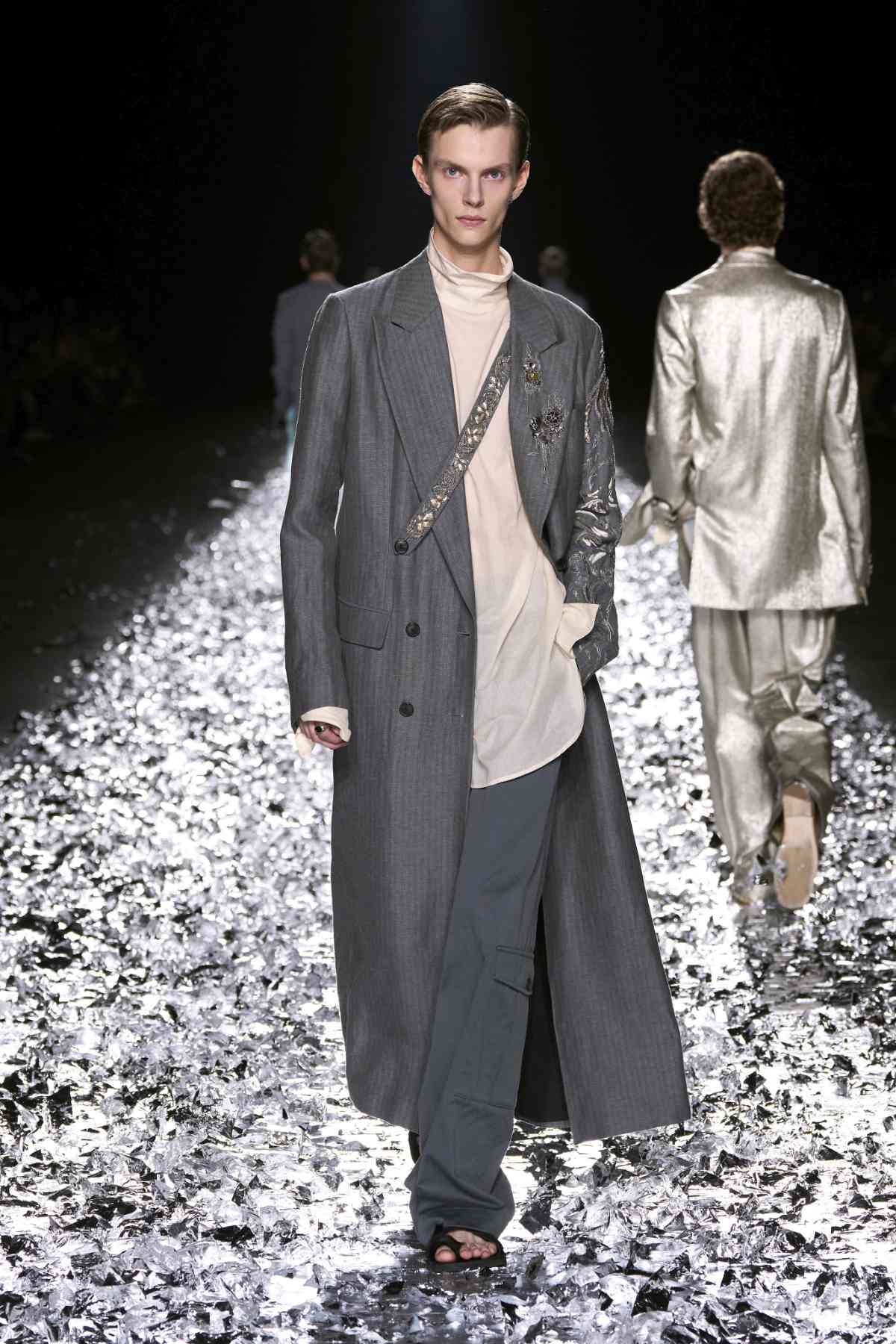 Dries Van Noten Presents Its New Spring Summer 2025 Men’s Collection