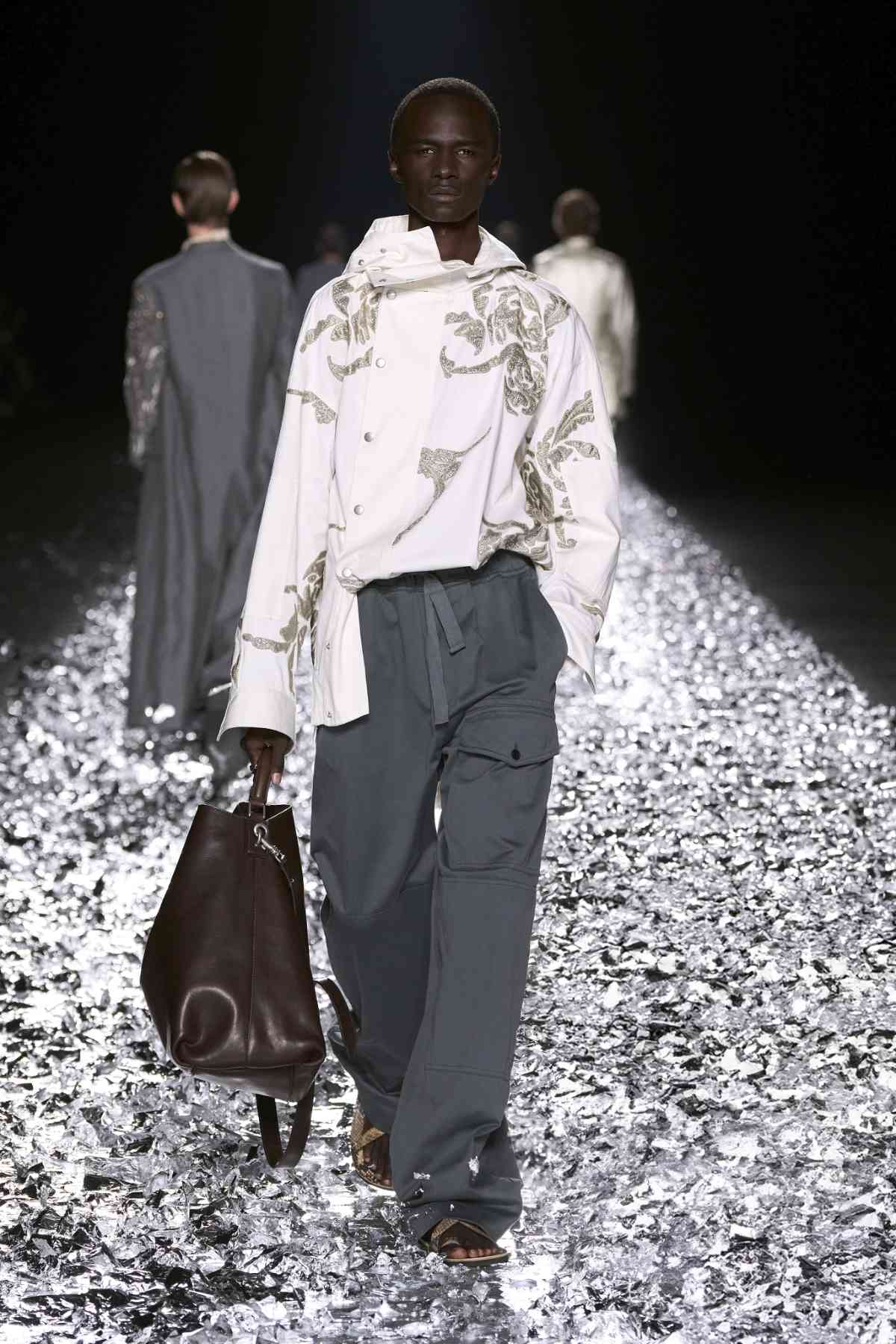 Dries Van Noten Presents Its New Spring Summer 2025 Men’s Collection