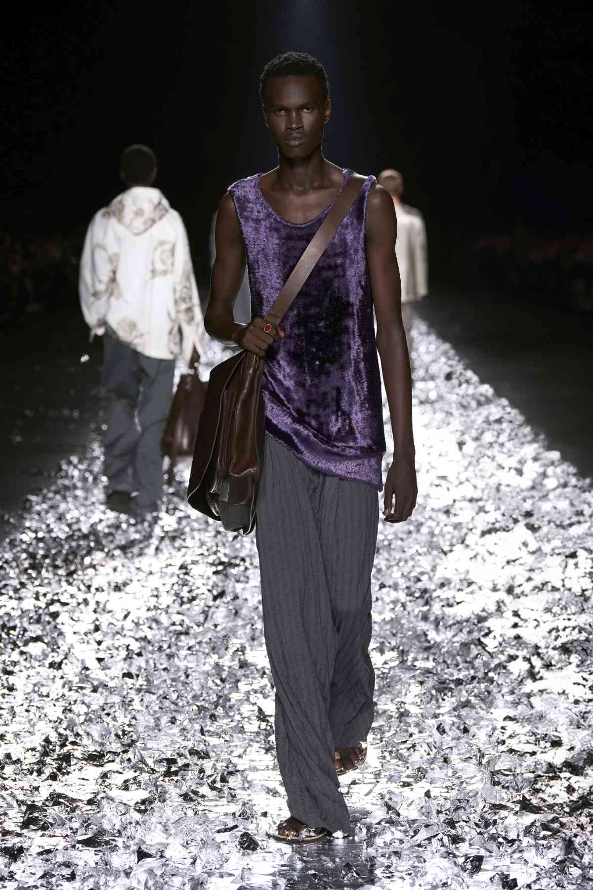 Dries Van Noten Presents Its New Spring Summer 2025 Men’s Collection