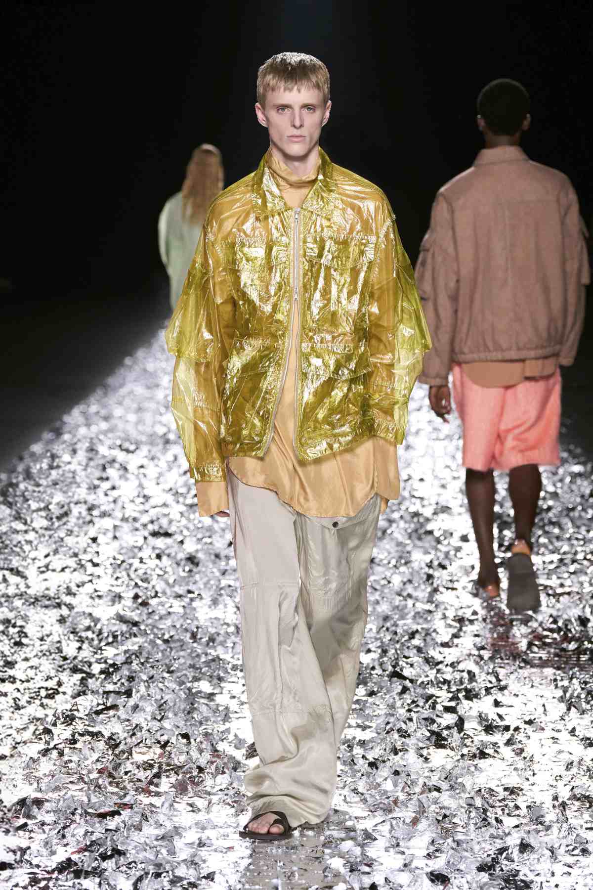 Dries Van Noten Presents Its New Spring Summer 2025 Men’s Collection