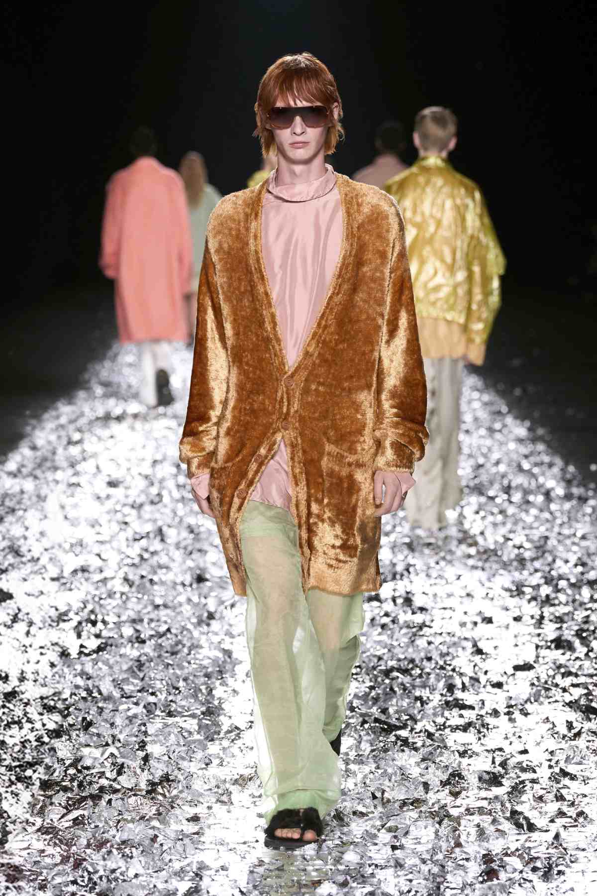 Dries Van Noten Presents Its New Spring Summer 2025 Men’s Collection