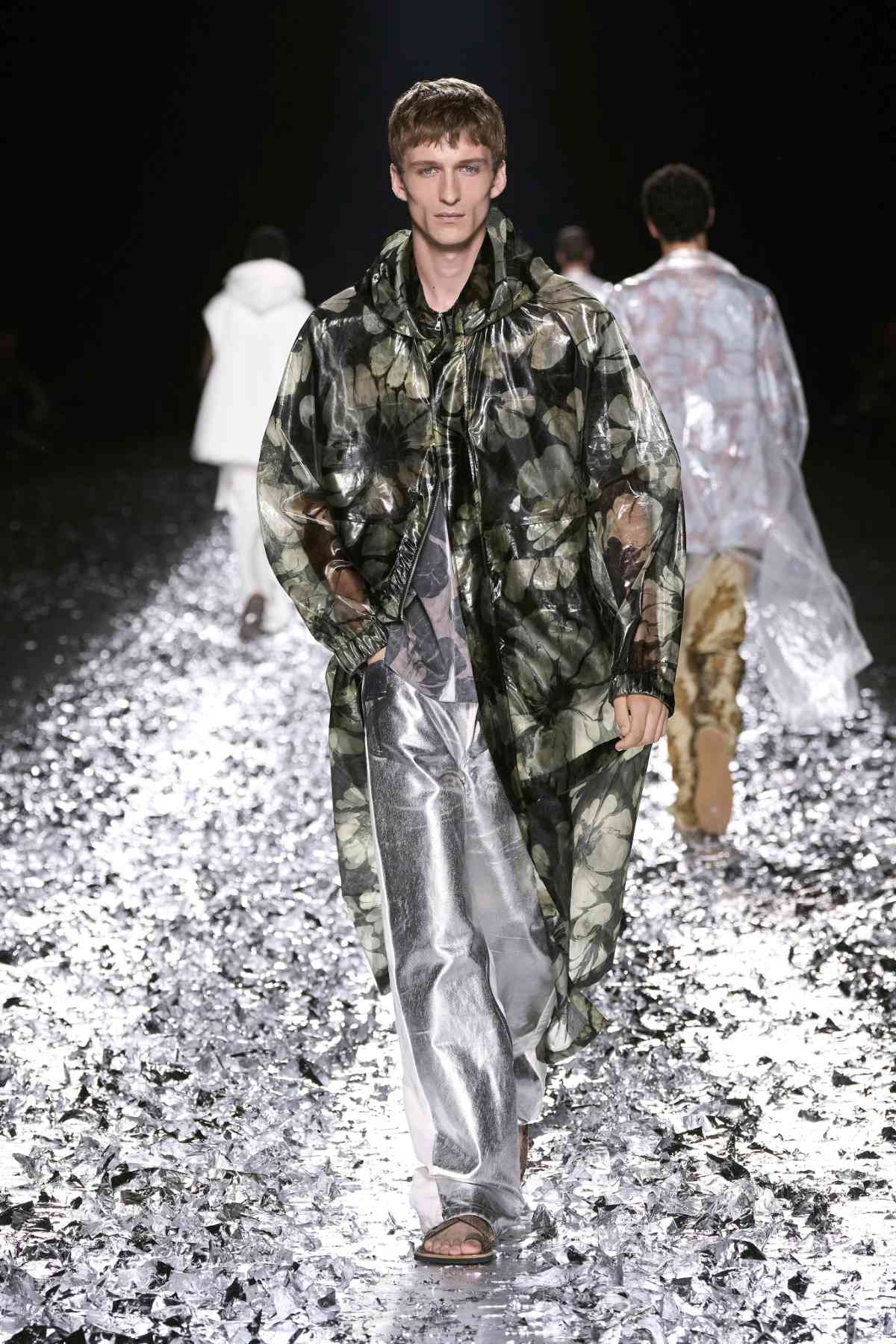 Dries Van Noten Presents Its New Spring Summer 2025 Men’s Collection