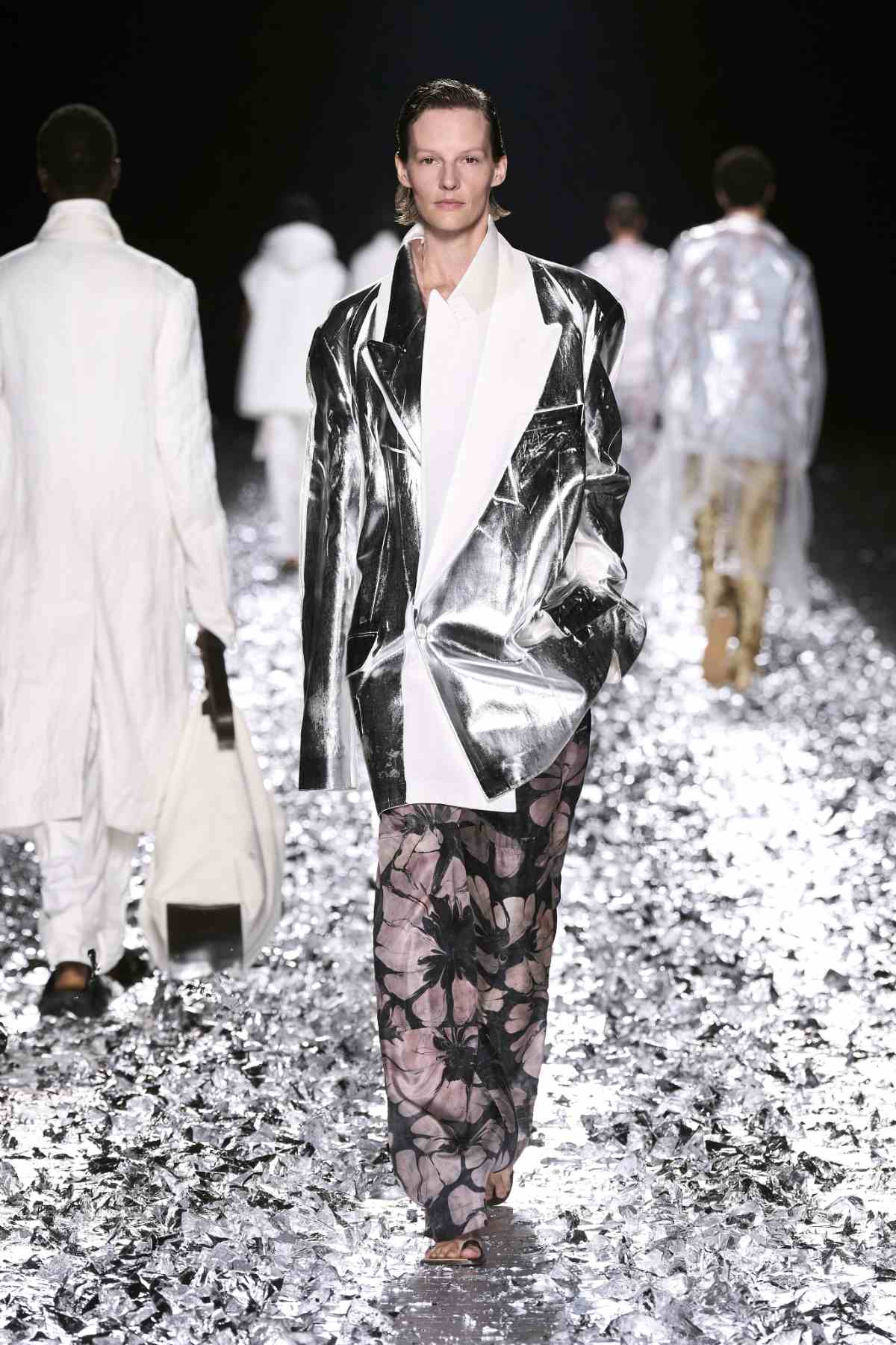 Dries Van Noten Presents Its New Spring Summer 2025 Men’s Collection