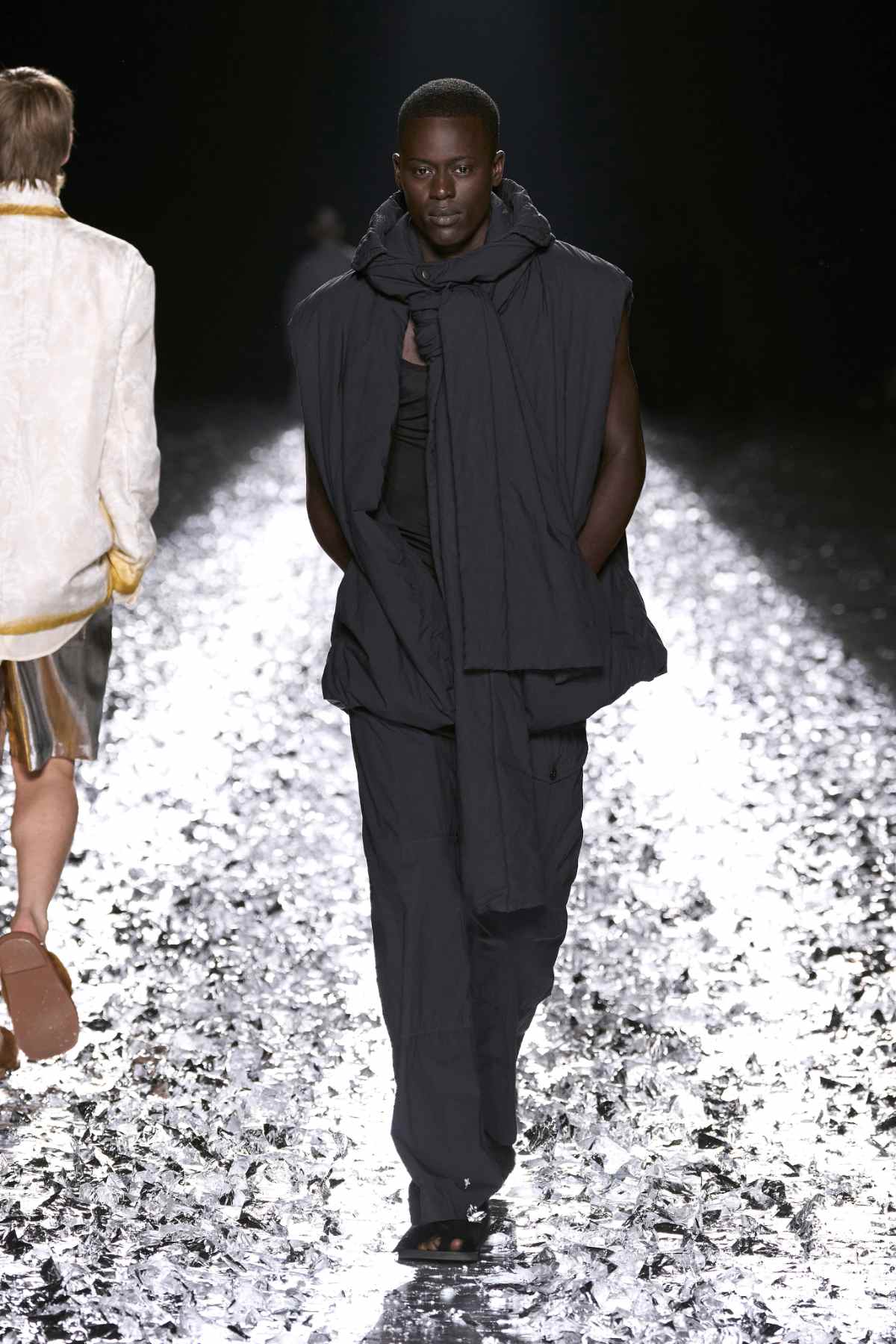 Dries Van Noten Presents Its New Spring Summer 2025 Men’s Collection