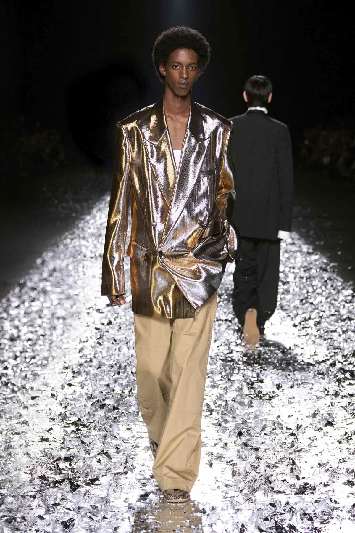 Dries Van Noten Presents Its New Spring Summer 2025 Men’s Collection