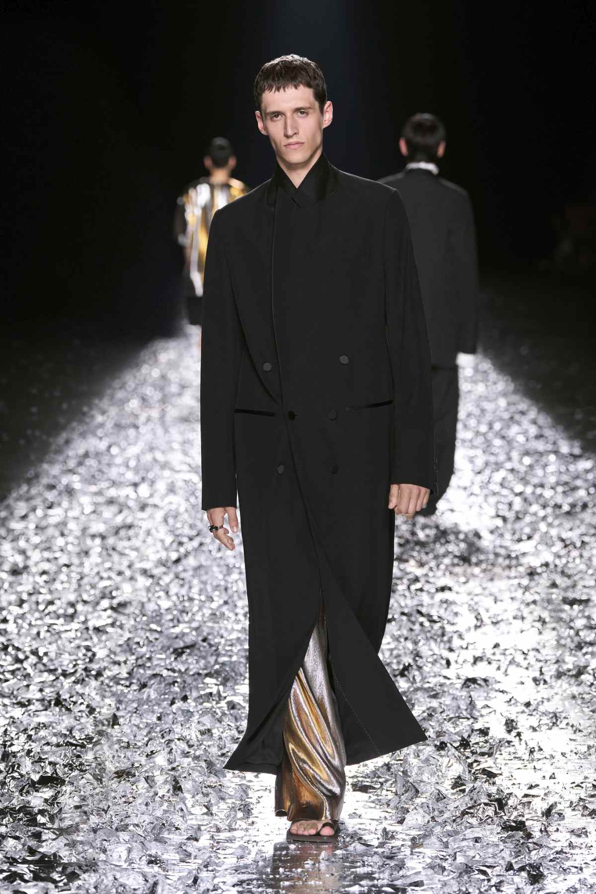 Dries Van Noten Presents Its New Spring Summer 2025 Men’s Collection