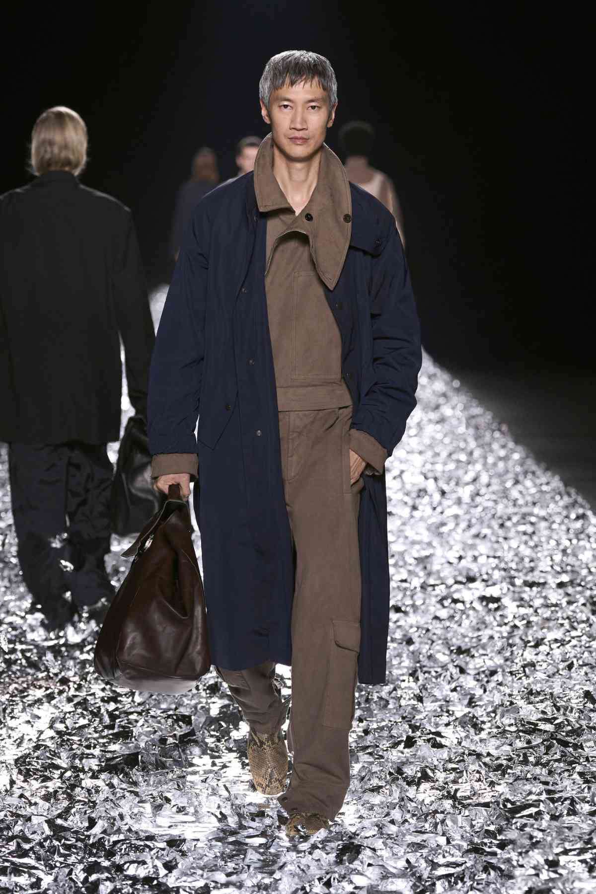 Dries Van Noten Presents Its New Spring Summer 2025 Men’s Collection