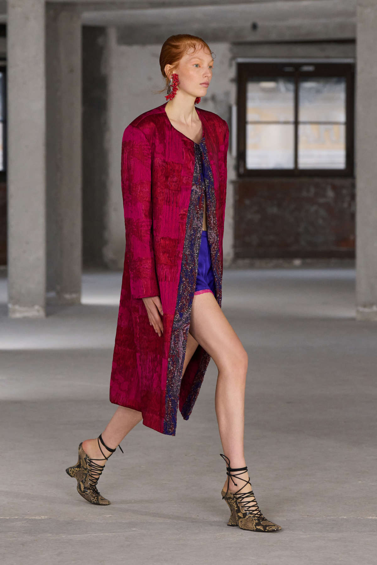 Dries Van Noten Presents Its New Spring Summer 2025 Women’s Collection