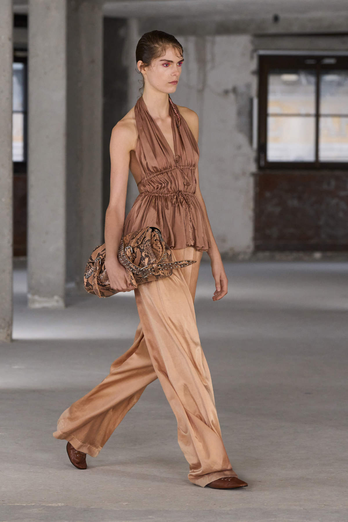 Dries Van Noten Presents Its New Spring Summer 2025 Women’s Collection