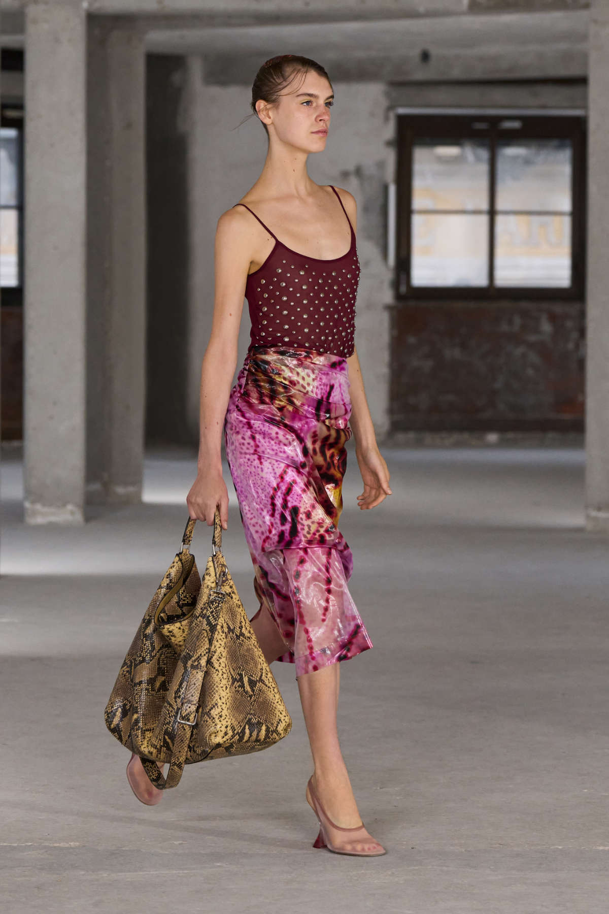 Dries Van Noten Presents Its New Spring Summer 2025 Women’s Collection