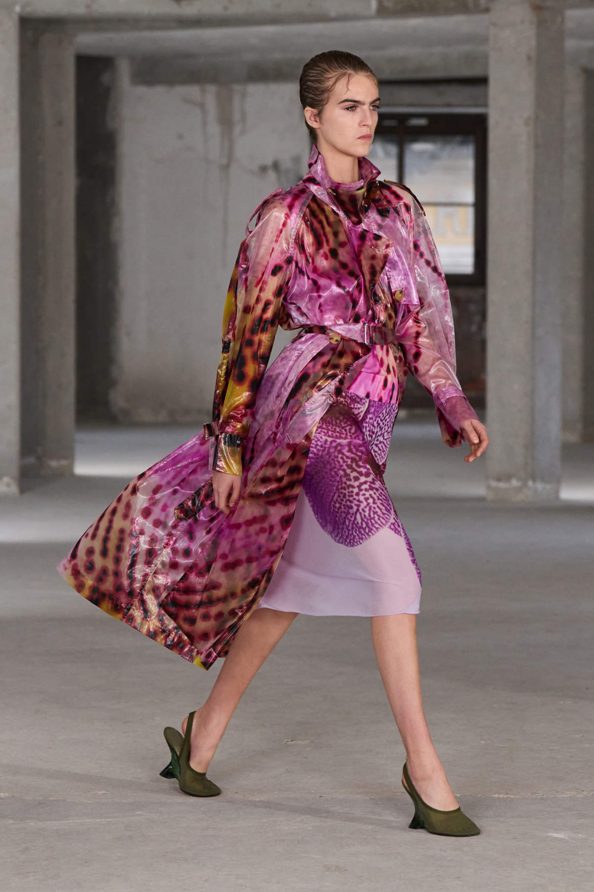 Dries Van Noten Presents Its New Spring Summer 2025 Women’s Collection