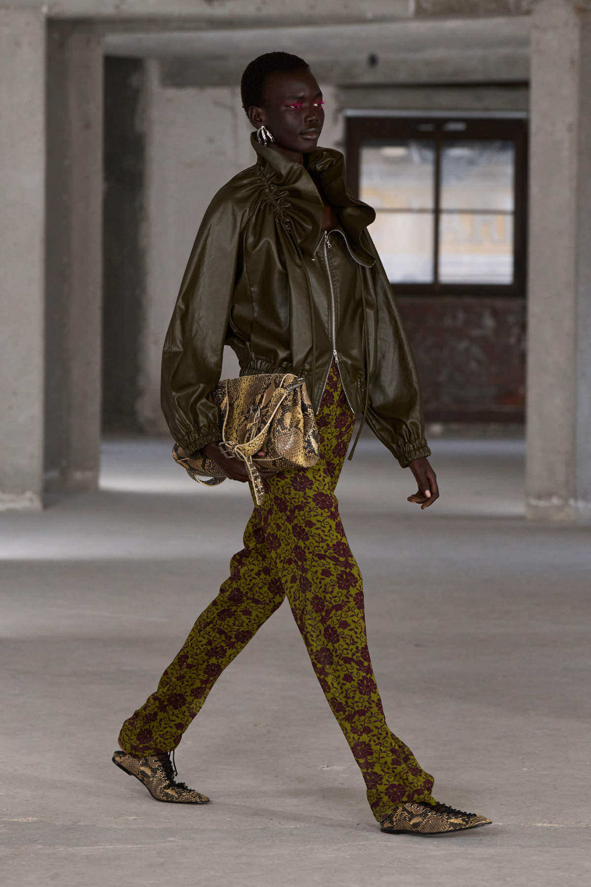 Dries Van Noten Presents Its New Spring Summer 2025 Women’s Collection