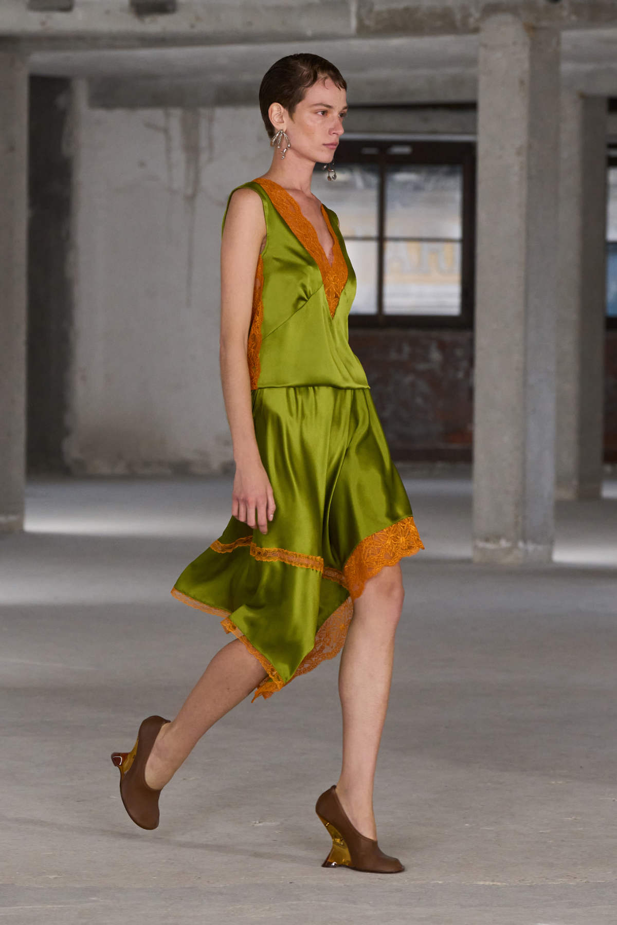 Dries Van Noten Presents Its New Spring Summer 2025 Women’s Collection