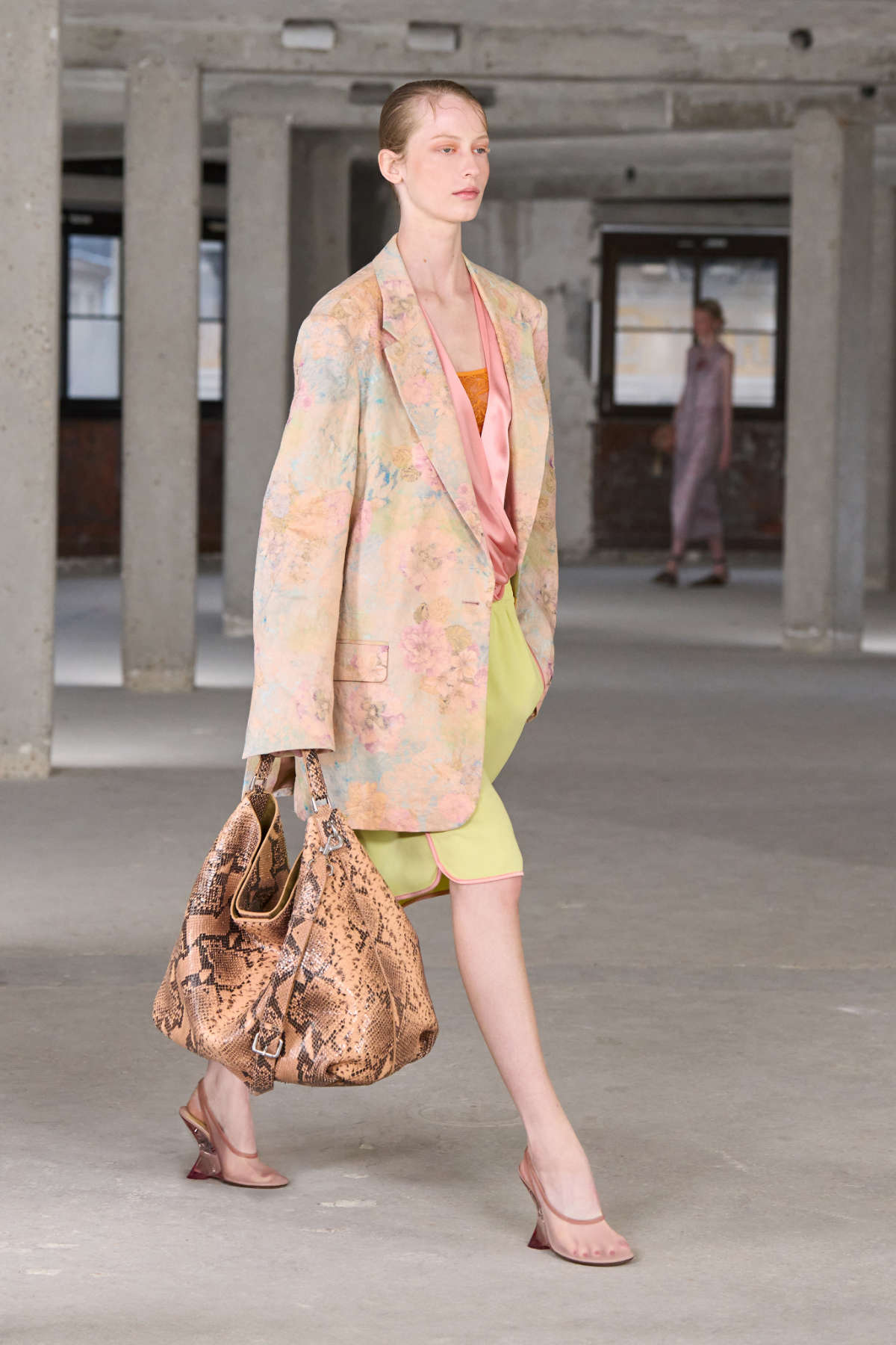 Dries Van Noten Presents Its New Spring Summer 2025 Women’s Collection