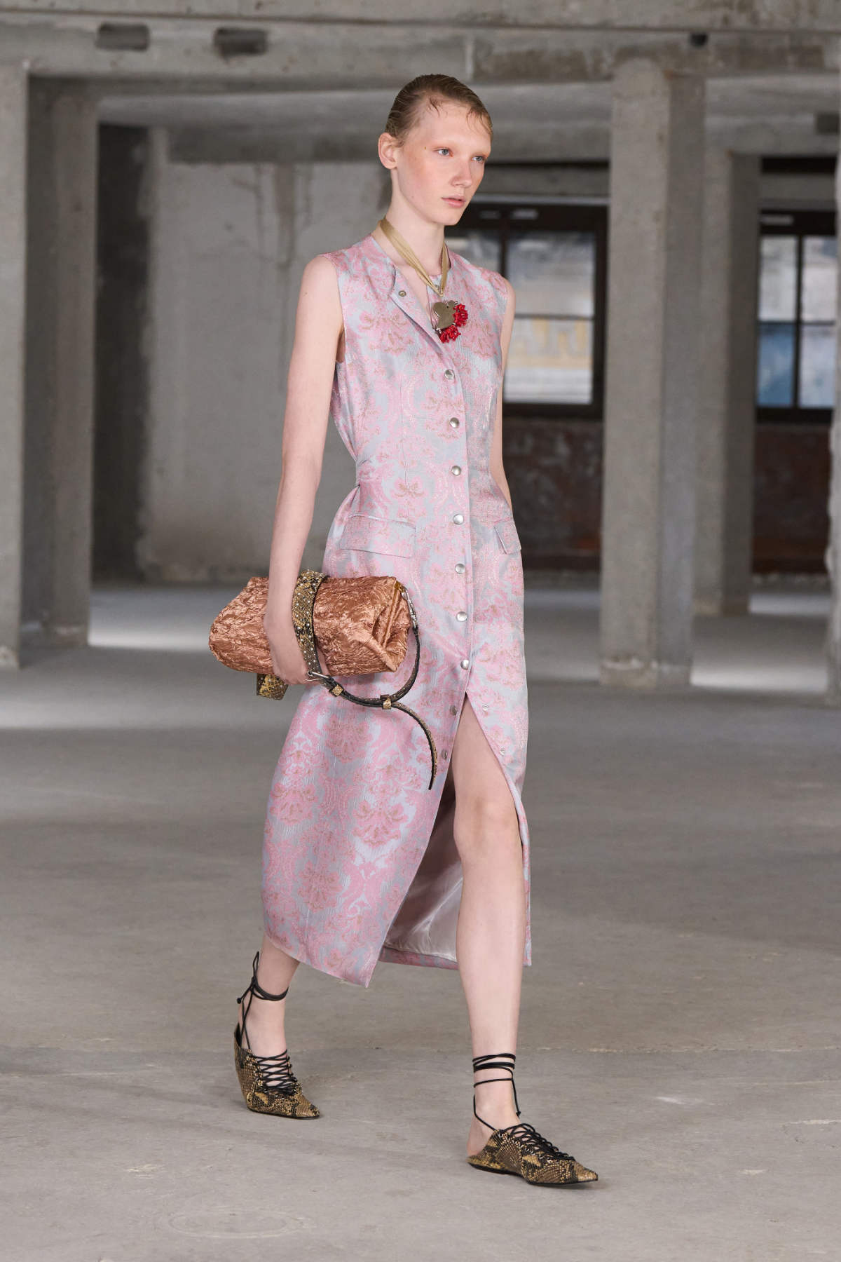 Dries Van Noten Presents Its New Spring Summer 2025 Women’s Collection