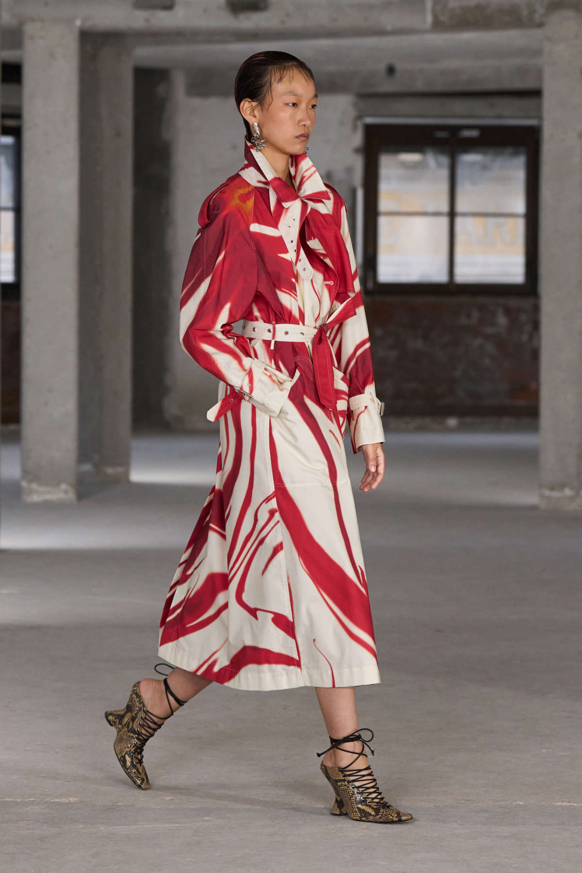 Dries Van Noten Presents Its New Spring Summer 2025 Women’s Collection