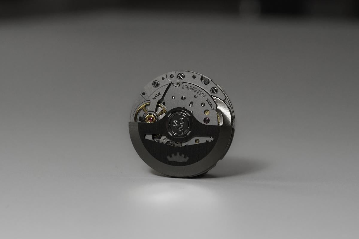 Fortis Introduces Its New Manufacture Calibre Werk 7