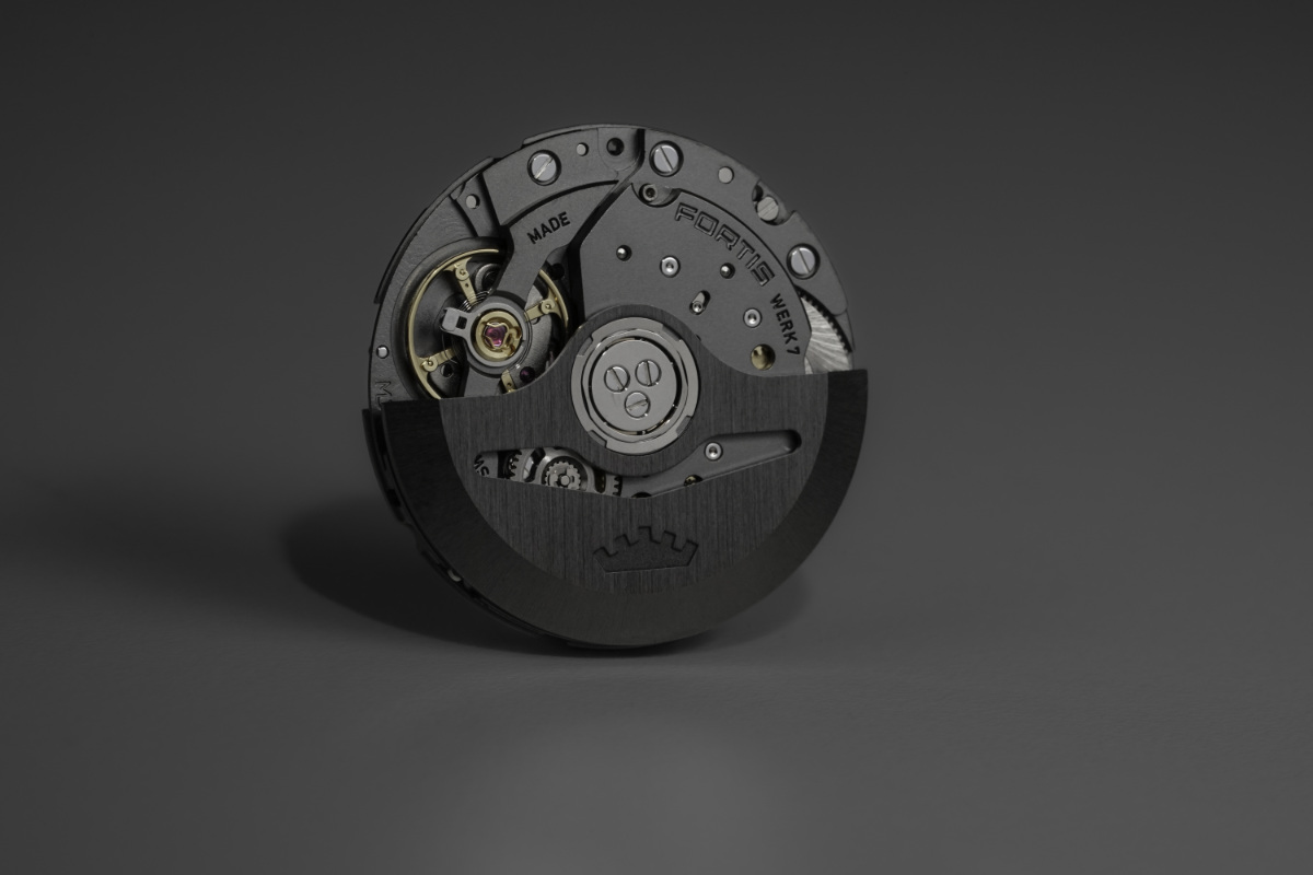 Fortis Introduces Its New Manufacture Calibre Werk 7
