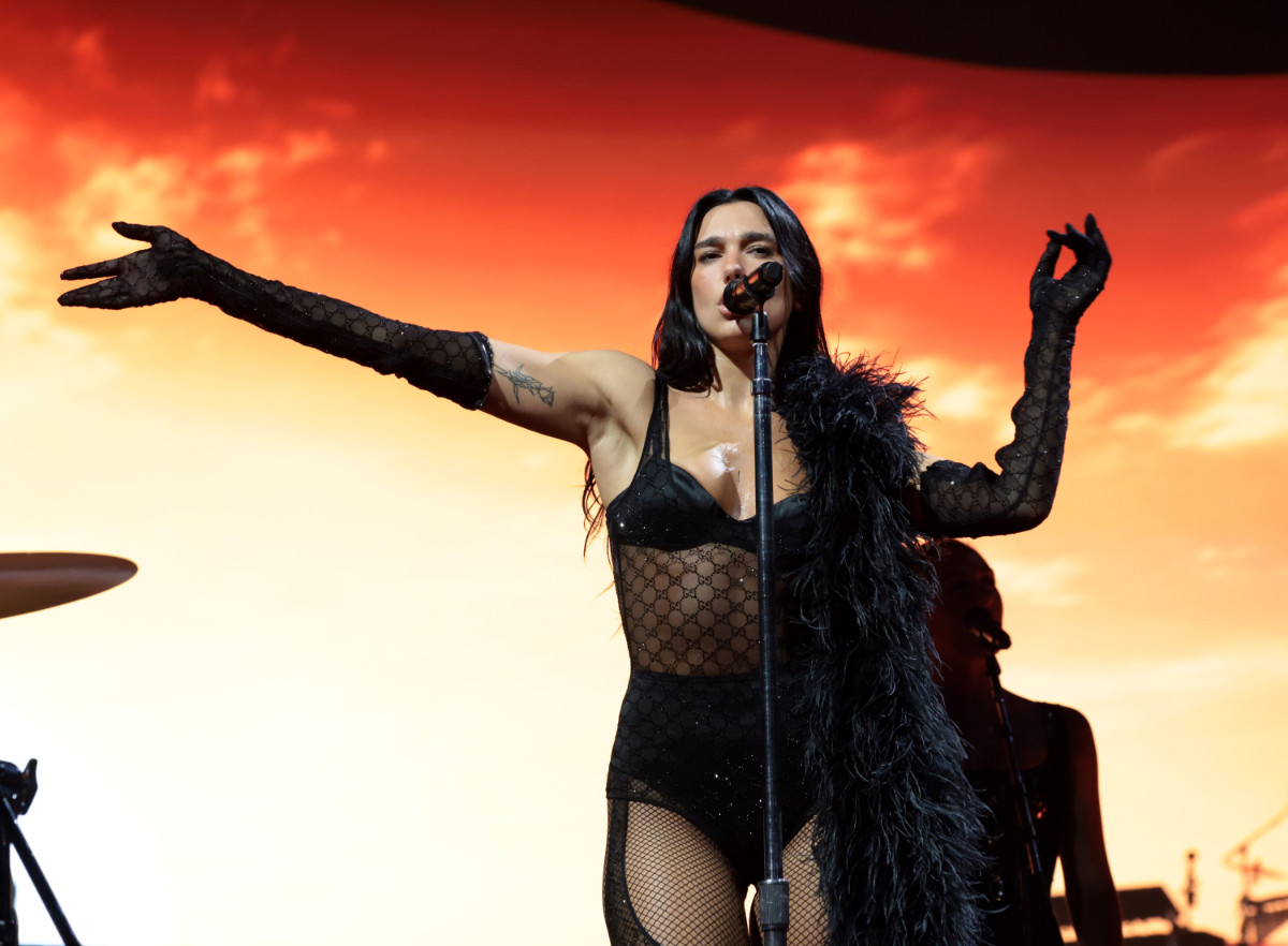 Dua Lipa Dazzles In Custom Gucci On Radical Optimism Tour In Toronto