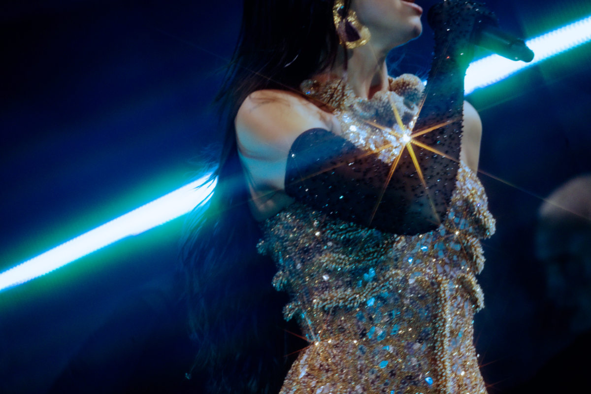 Dua Lipa Captivates In Custom Schiaparelli Haute Couture By Daniel Roseberry