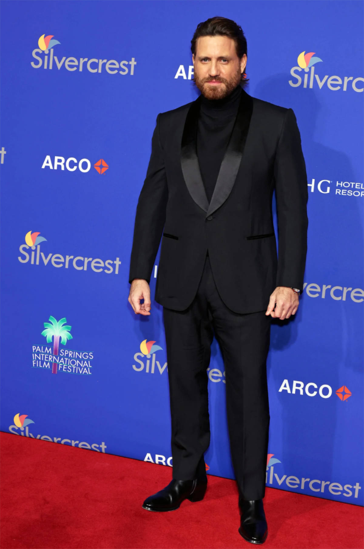 Edgar Ramirez Wearing Zegna To Receive The Vanguard Award For “Emilia Pérez”