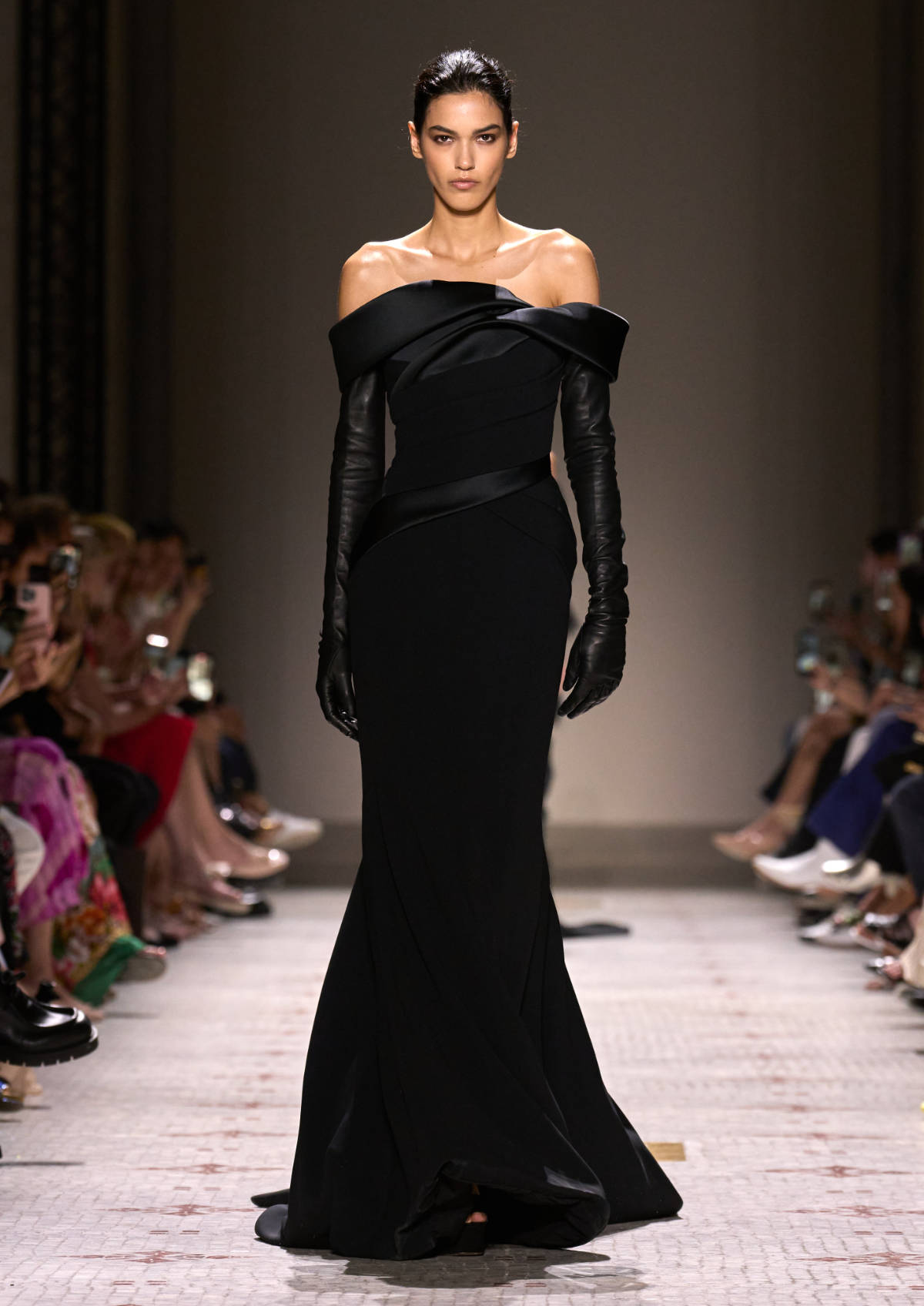 Elie Saab Presents His New Haute Couture Fall/Winter 2024-25 Collection: An Enchanted Serenade