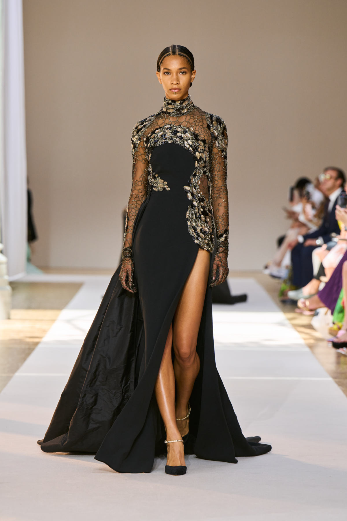 Elie Saab Presents Its New Haute Couture Fall Winter 2022-23 Collection: The Beginning Of Twilight