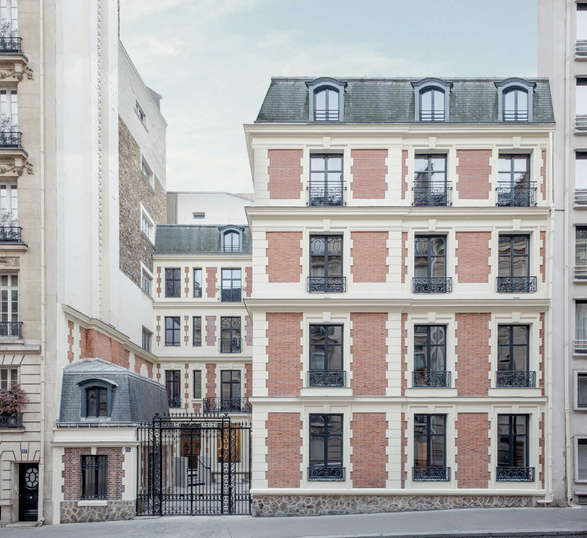 ELIE SAAB And Istituto Marangoni Paris Empower The Next Generation Of Designers