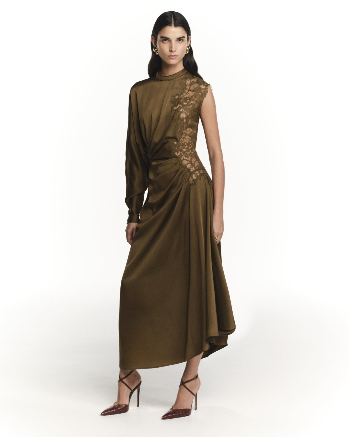 Elie Saab Pre-Fall 2026 “Indelible Love” Collection: Beirut’s Eternal Elegance