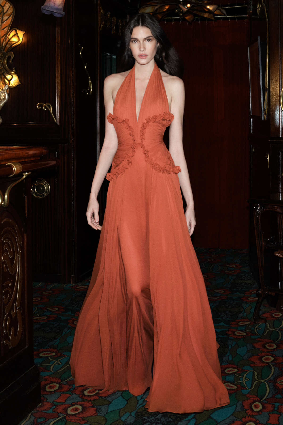 Elie Saab Presents His New Ready To Wear Pre-Fall 2025 Collection: Gilded Voyage